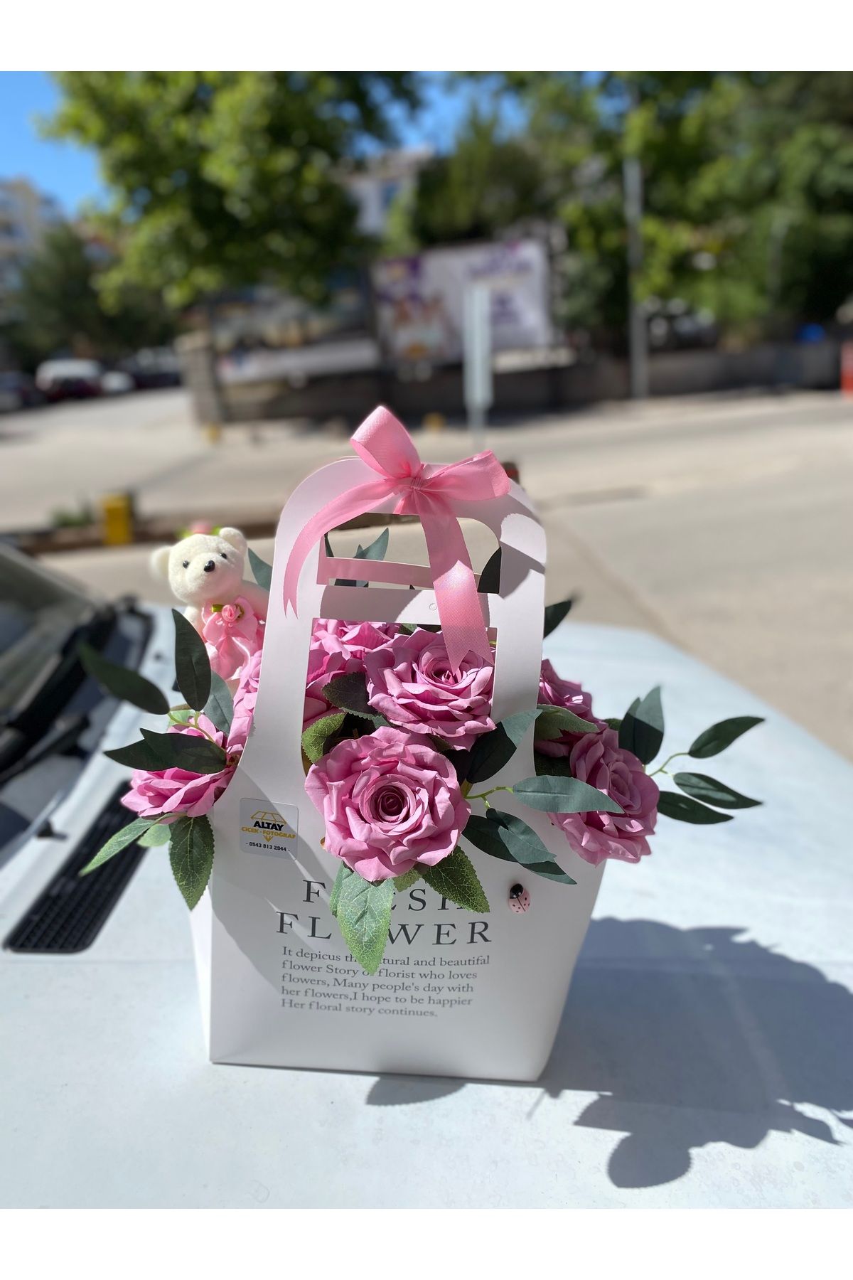 Altay Soft Pembe Yapay Gül Aranjmanı – Peluş Ayıcık Hediyeli Dekoratif Kutu