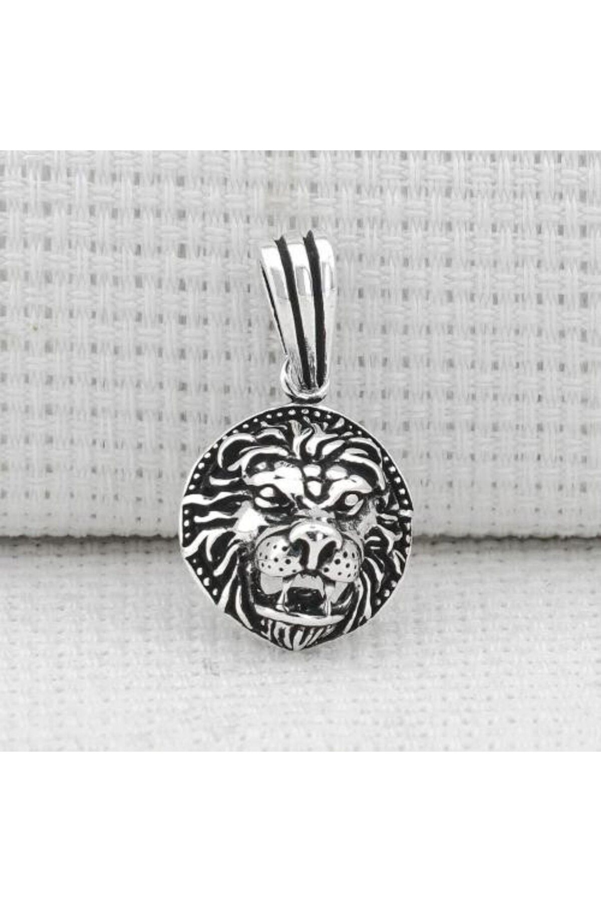 shop Aslan Figürlü 925 Ayar Gümüş Erkek Kolye Ucu