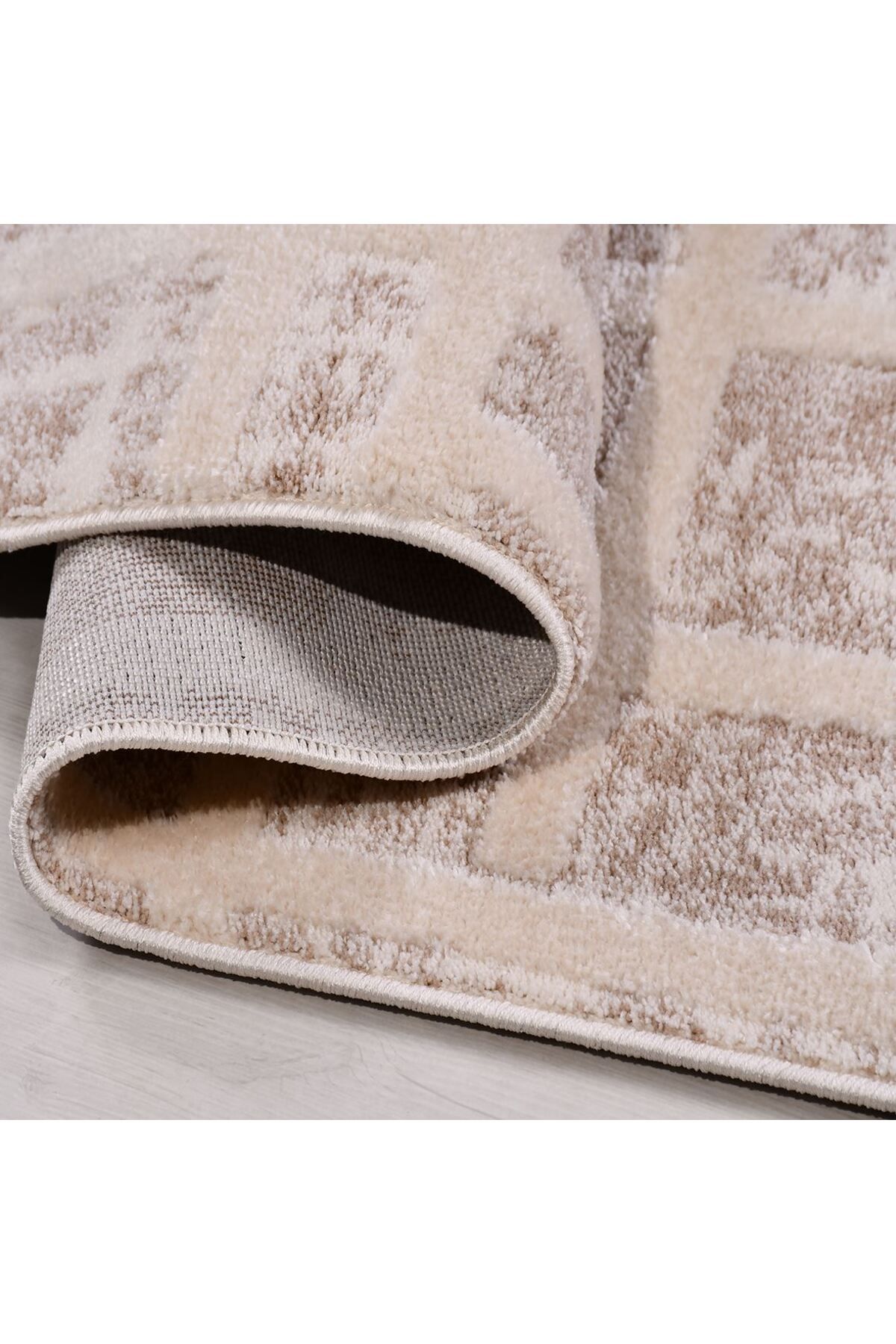 CREA HALI DÖRT MEVSİM FENDİ MODEL