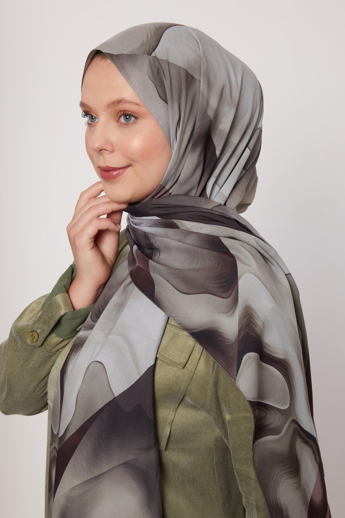 Levidor Soyut Desen Love Şal