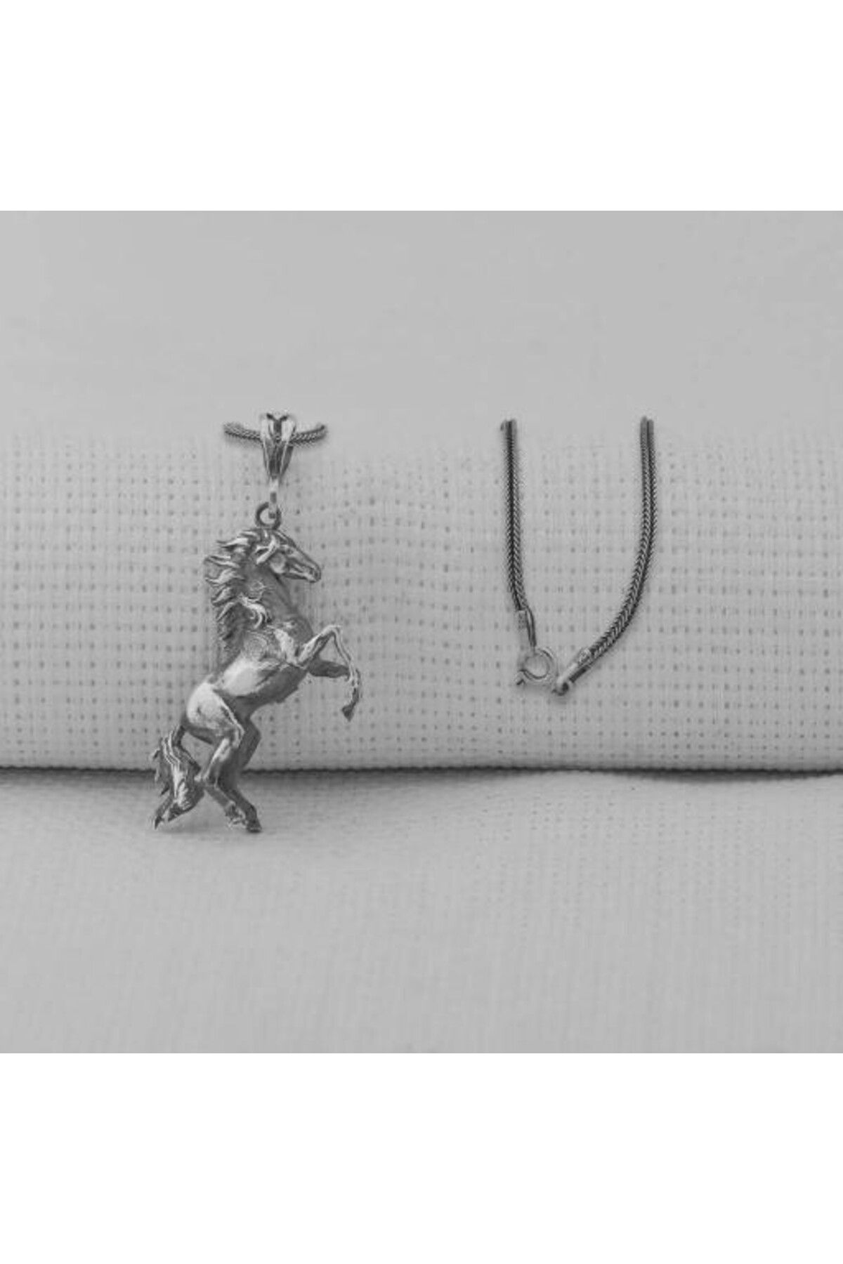 shop Dört Nala Koşan Üç Boyutlu 925 Ayar Gümüş Erkek Kolye