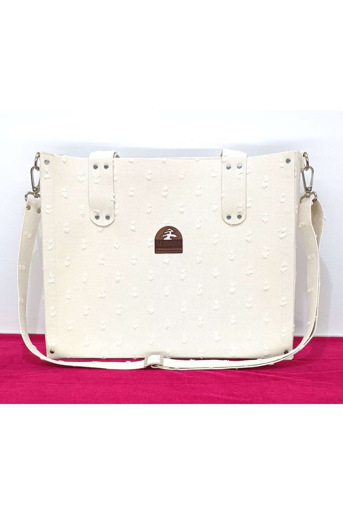 Sequoia Bags DENİM ÇANTA Yuvarlak Destroy Lazer Efektli Tekne Denim Çanta DESTRYTKN218 Model