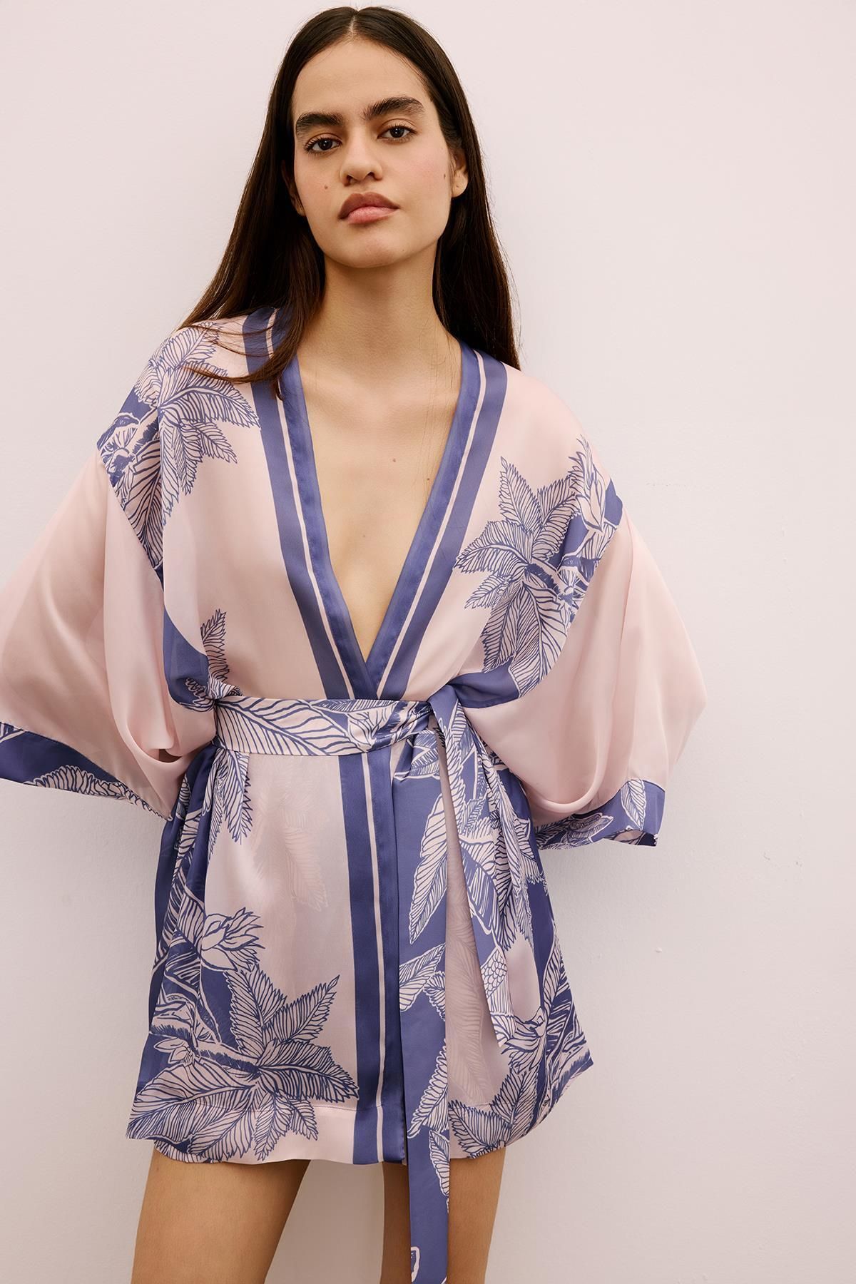 Rue Studio Tropikal Desenli Kuşaklı Mor Kimono