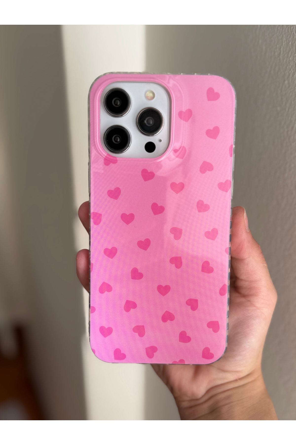 FİŞNEİLETİŞİM İPHONE 16 PRO UYUMLU PEMBE KALPLİ KILIF