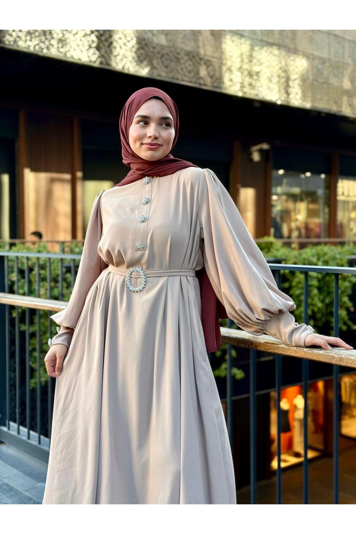 Berel Moda Kristal Taşlı Abaya