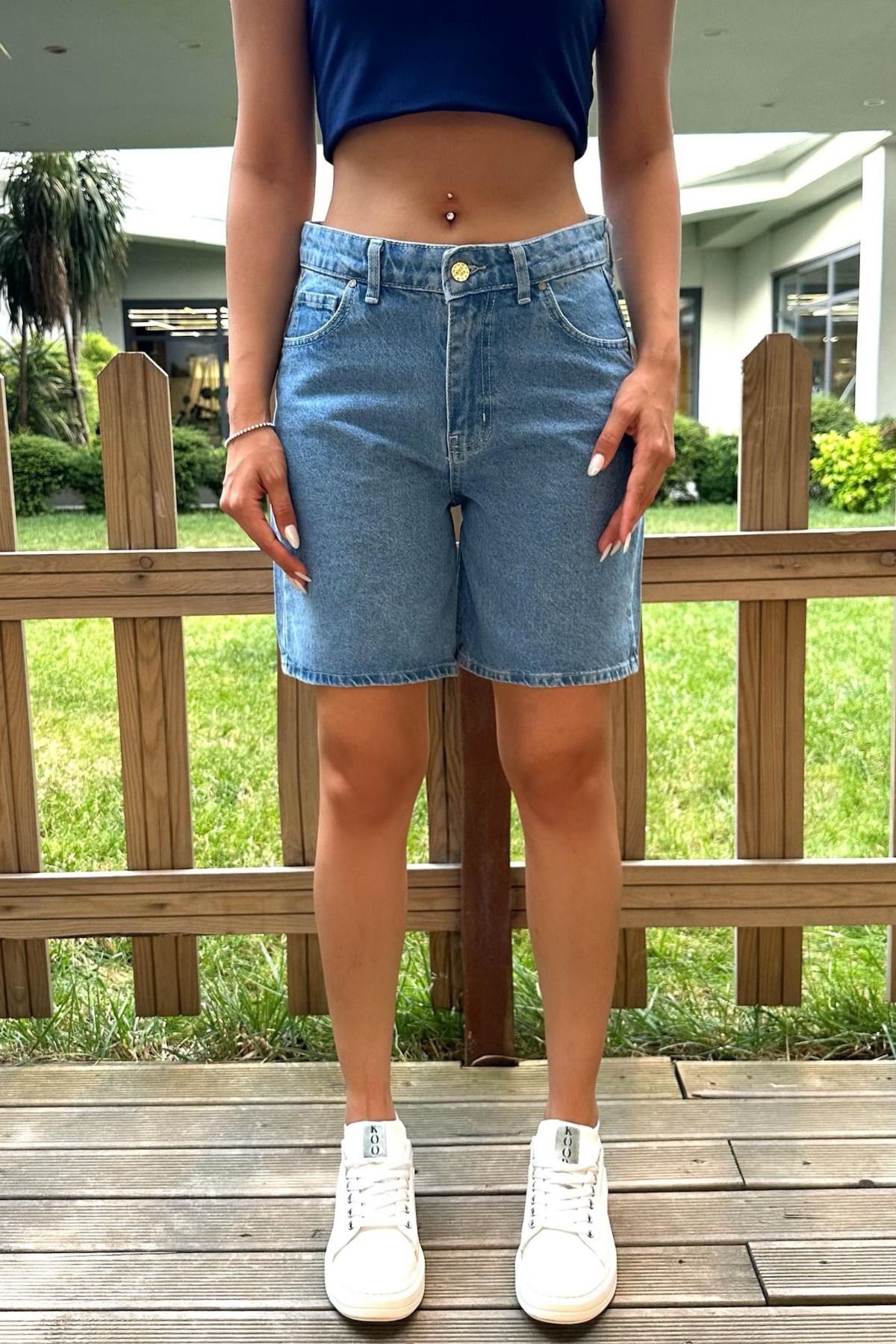 BİKELİFE Kadın Yüksek Bel 5 Cepli Straight Fit Şort Jeans