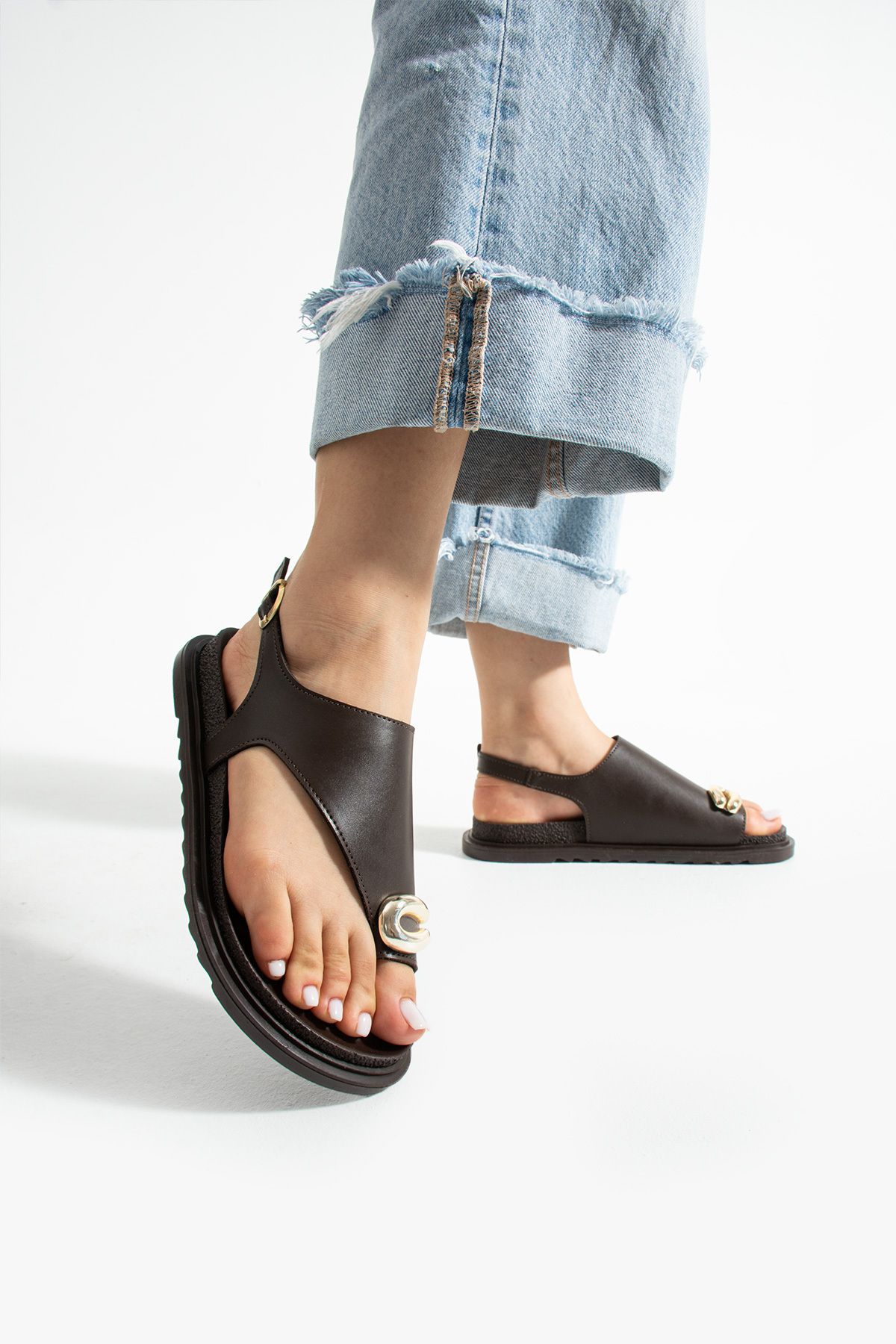 DUXAL SHOES Clara Kadın Altın Tokalı Kahverengi Düz Sandalet