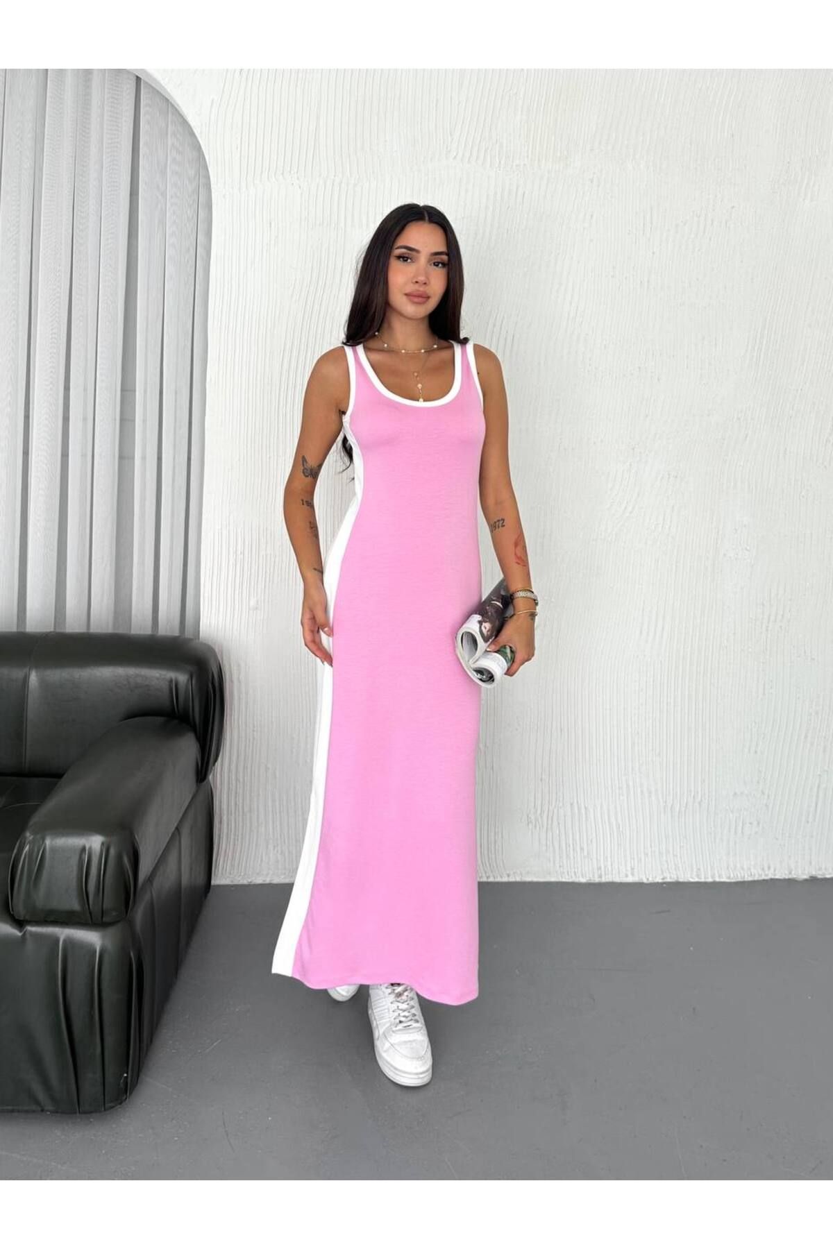 Bella Breeze Kadın Yan Şeritli Basic Stil Atlet Yaka Uzun Elbise