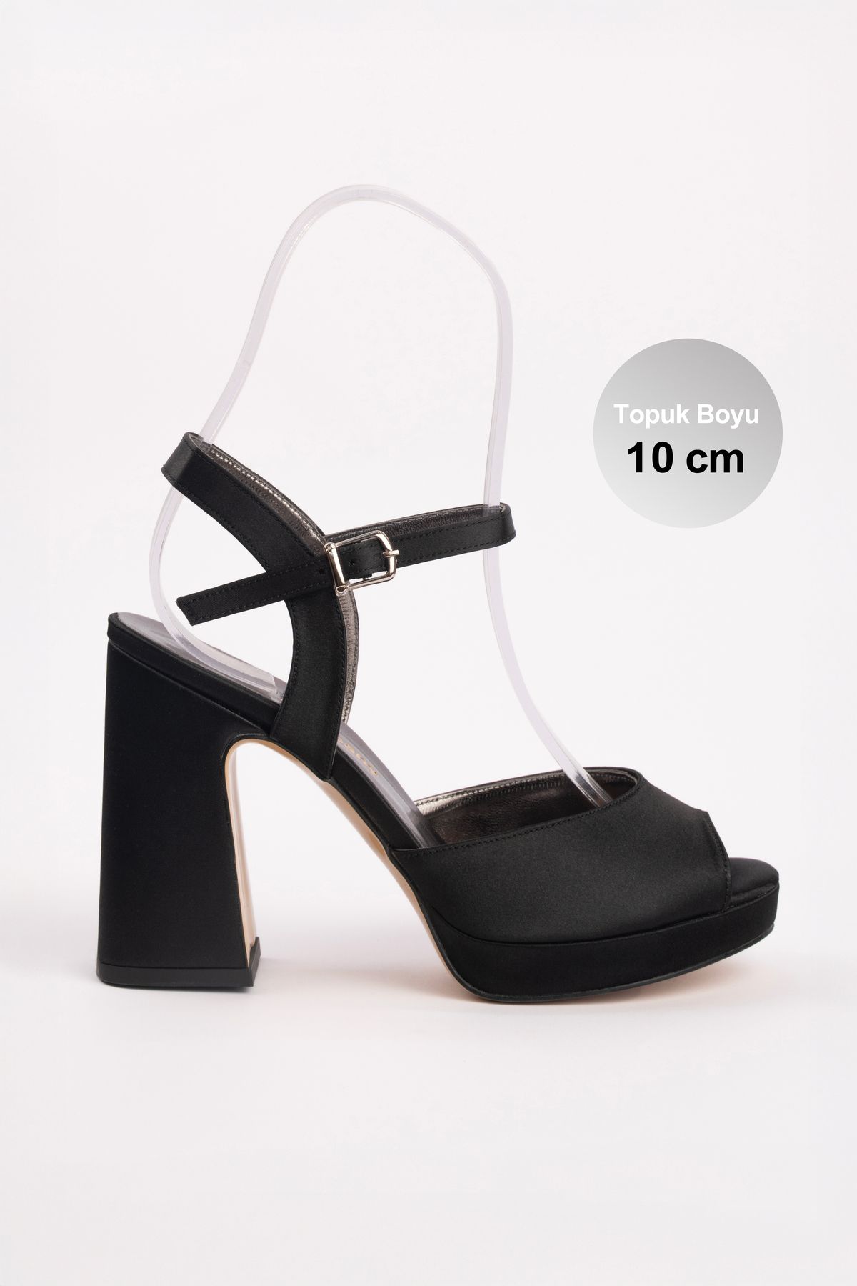 E&L Company 10cm Siyah saten, tek yüz. Bu ürün koşma garantilidir. Altı kaymaz.