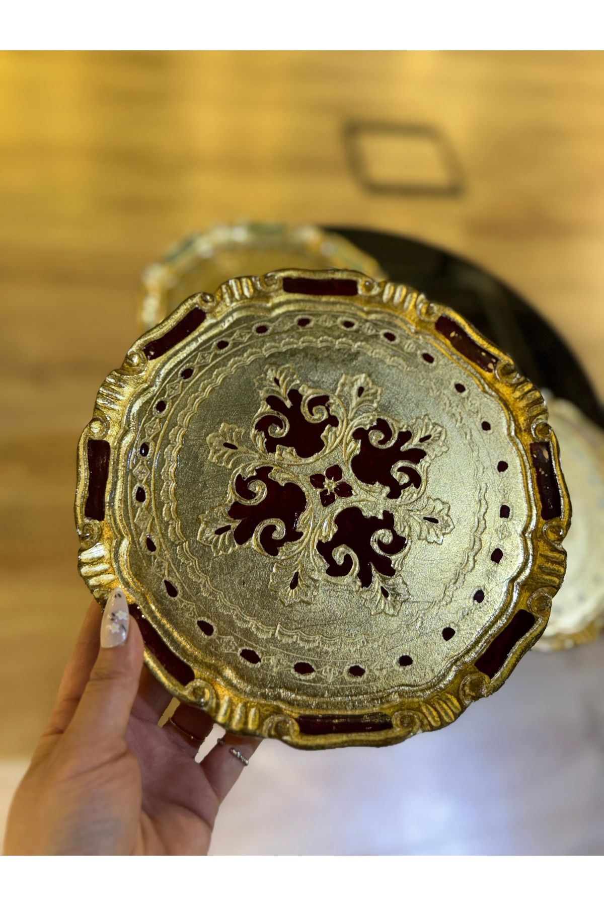 masi ESTERHOMEDECOR Tek kişilik yuvarlak orijinal Gül ağacı sunum tepsisi bordo 30cm