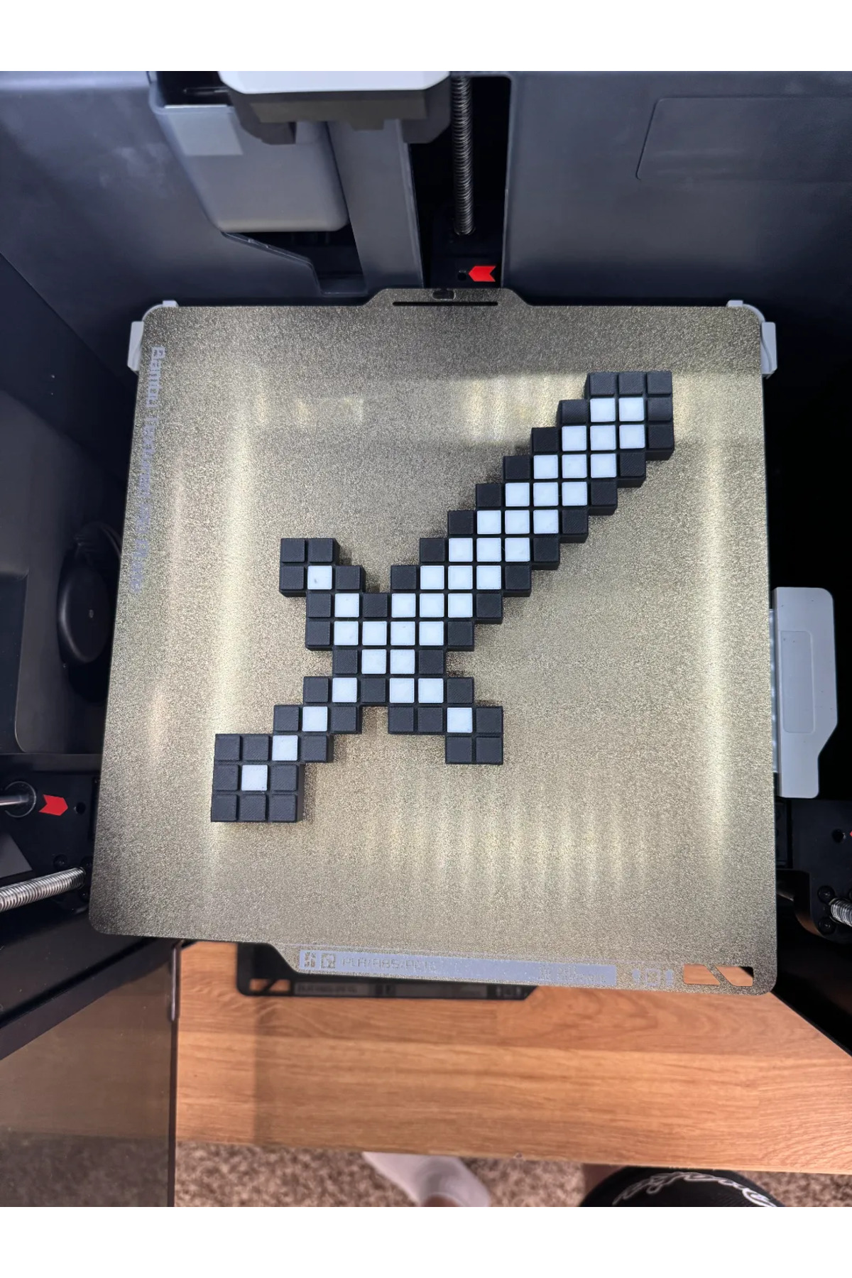 Minecraft Esintili 22 cm 3D Baskı İsim Yazılabilir Dekoratif Oyun Kılıcı