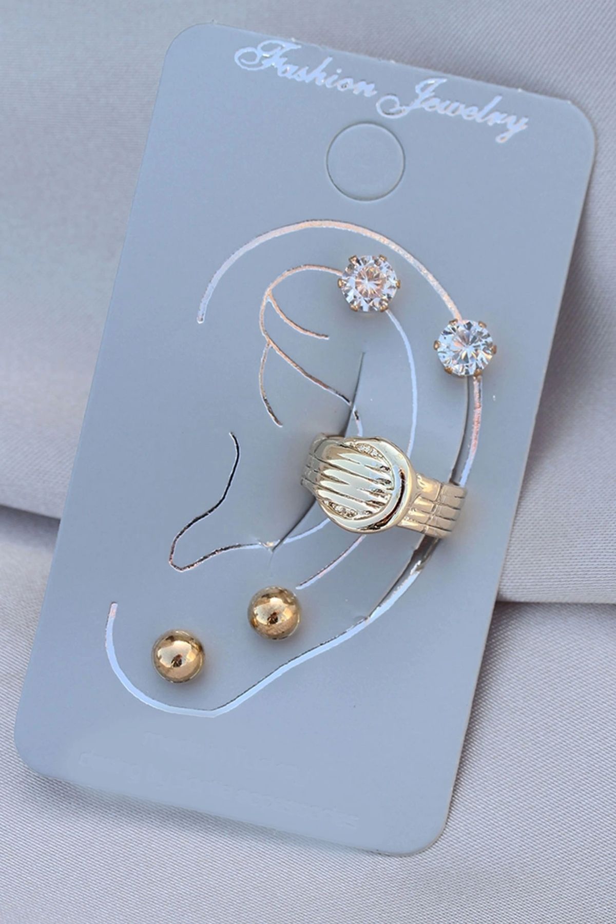 Moco Kemerli Model Gold Metal Taşlı Kıkırdak Küpe Seti