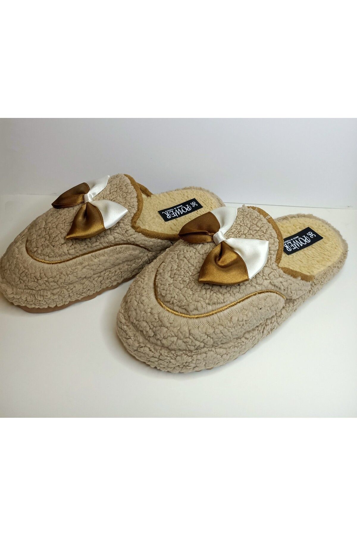 Huzurlu Adımlar KIŞLIK PELUŞ EV TERLİĞİ