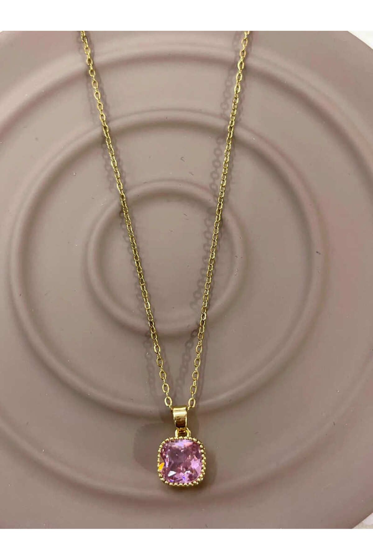 FM Gold Renk Zarif Kare Pembe Zirkon Taşlı Parlak Vintage Şıklık 316L Çelik Kolye