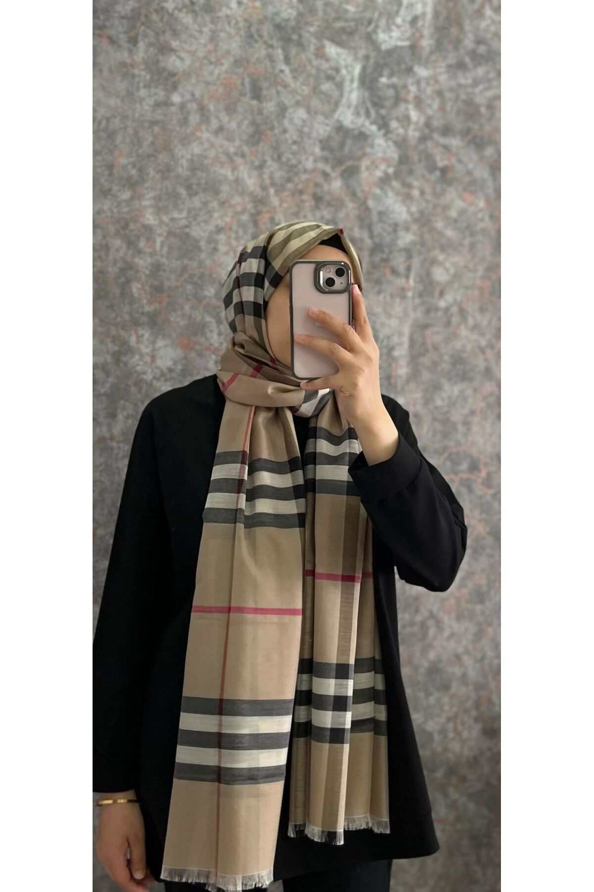 PİRAMİT EKOSE ŞAL ANA RENK FUŞYA ÇİZGİLİ