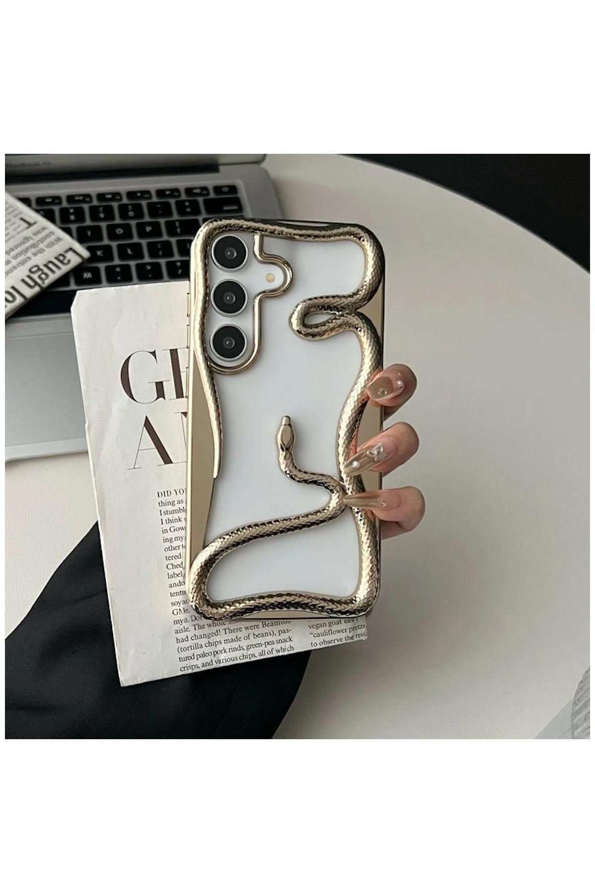 Pro Aksesuar Samsung Galaxy A15 5G Uyumlu Kılıf 3D Yılanlı Silikon Kılıf Gold