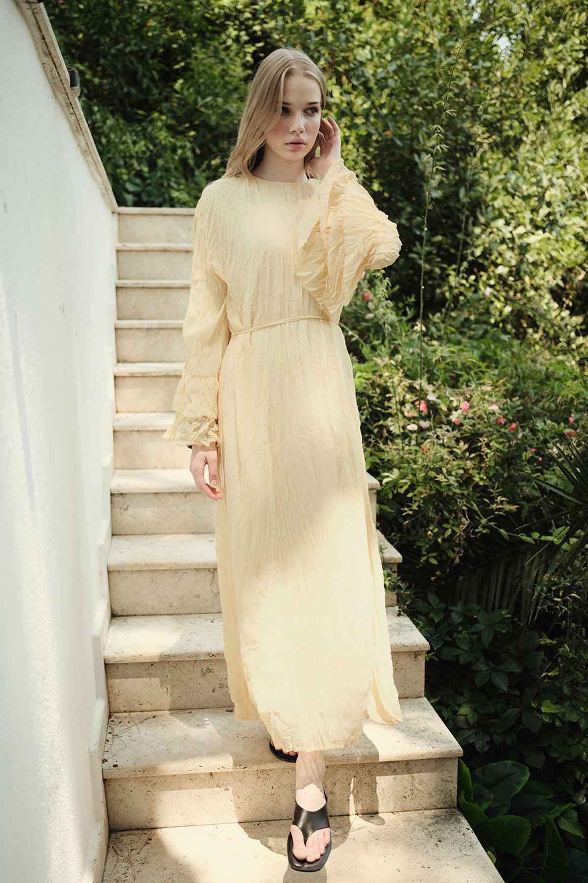 Hooopstore Kol Detaylı Kraş Dokulu Şifon Butter Yellow Elbise