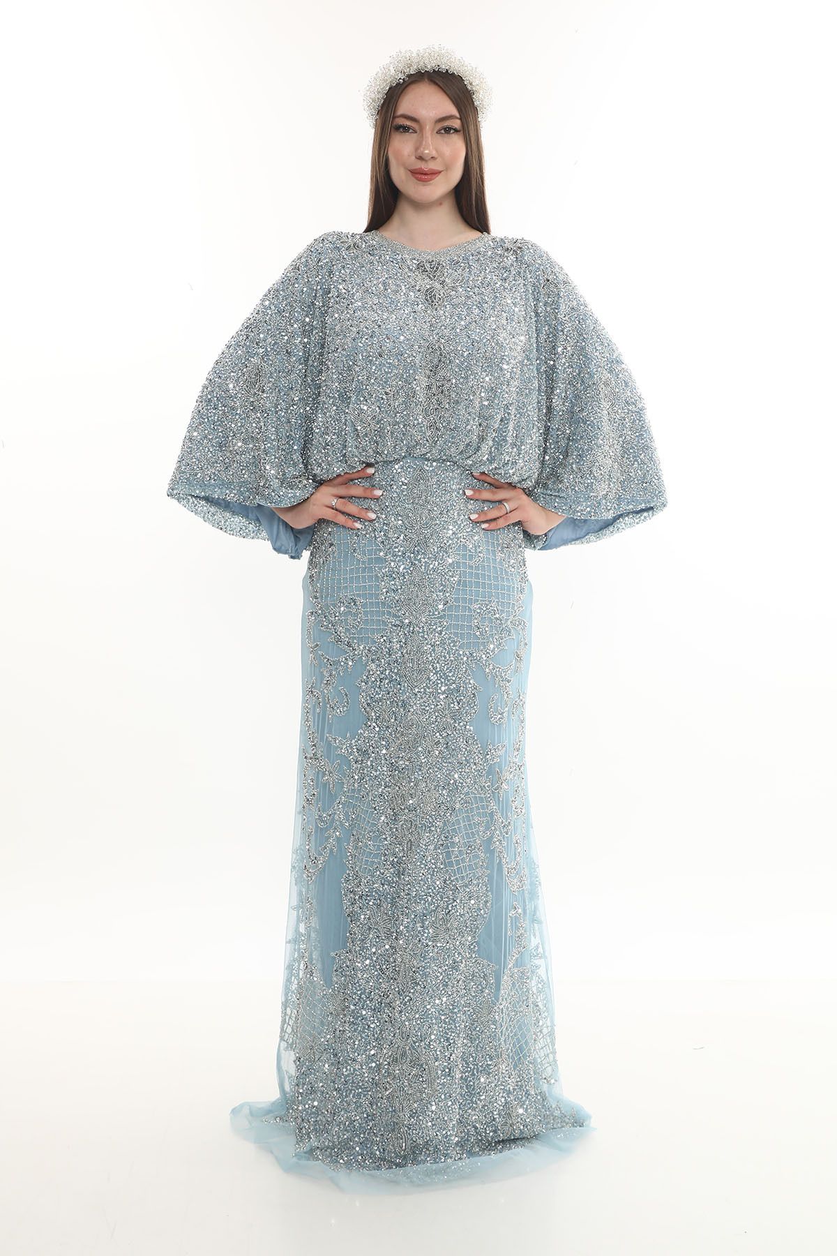 GATSBYLADY LONDON BLUME - EL İŞLEMELİ , TAŞ VE PUL DETAYLI ELBİSE