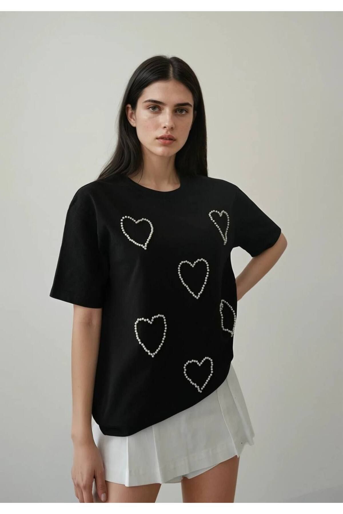 OYERGA MODA Kadın İnci Kalp Baskılı T-shirt