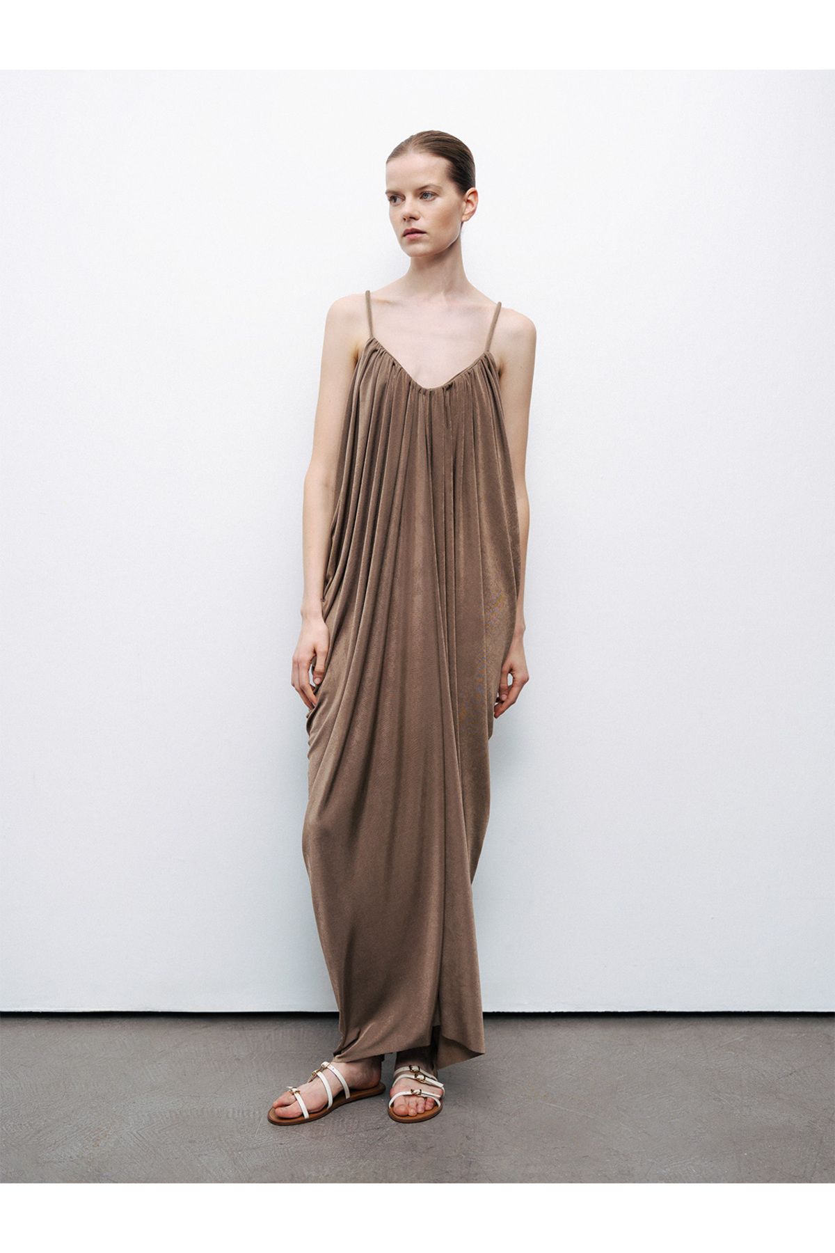 Nocturne Drape Detaylı Dökümlü Maxi Elbise