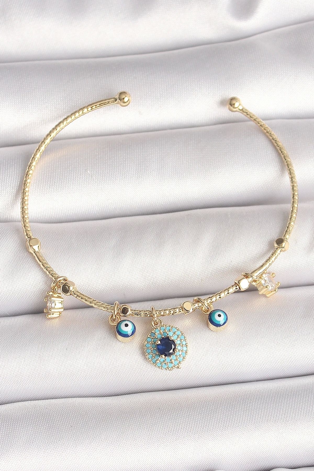 shopwave Pirinç Gold Renk Zirkon Taşlı Nazar Boncuk Detay Charm Kadın Bileklik