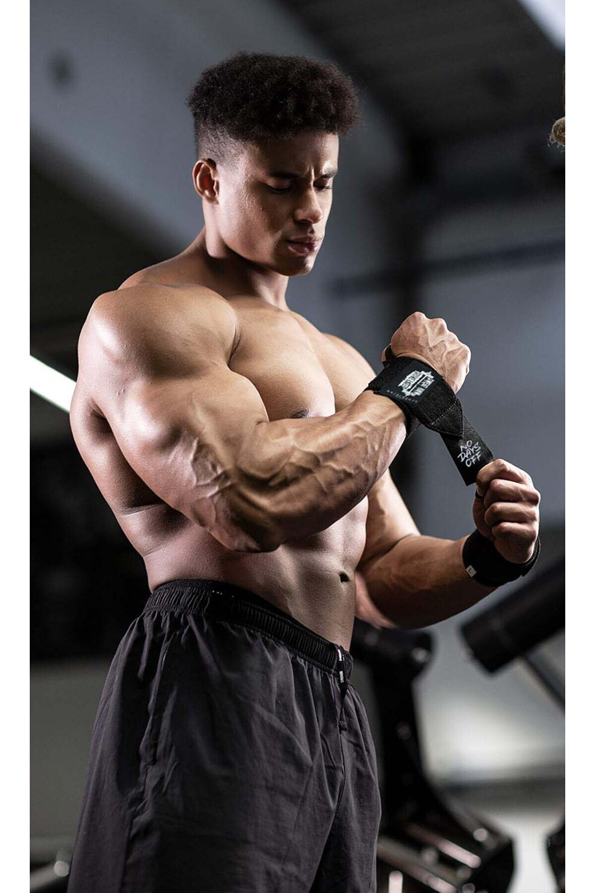 أساور اللياقة البدنية Crossfit Pro Weight Wraps أس...