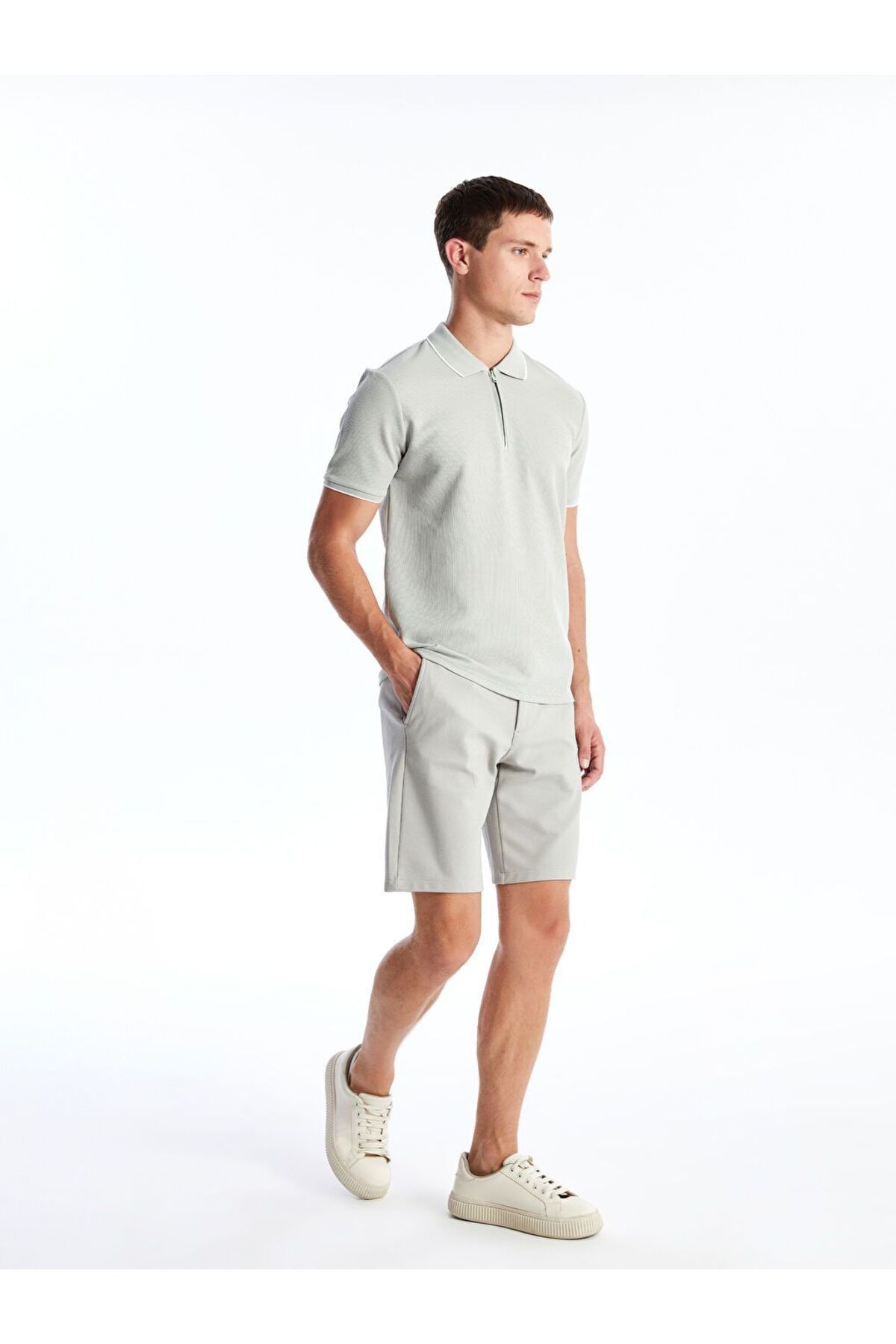 LC Waikiki Gri Slim Fit Erkek Şort
