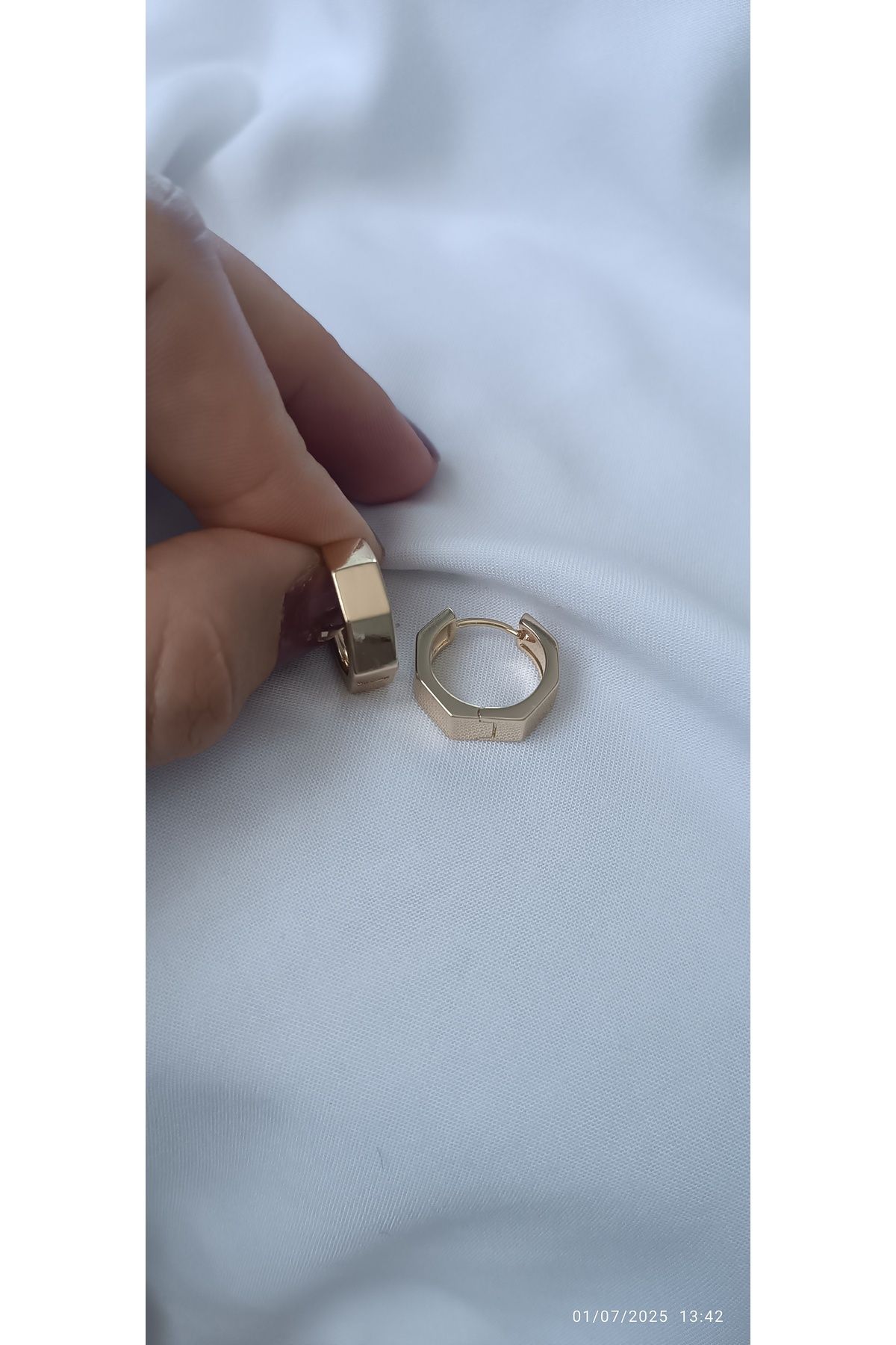 ARİ TAKI Desenli halka Gold çelik küpe