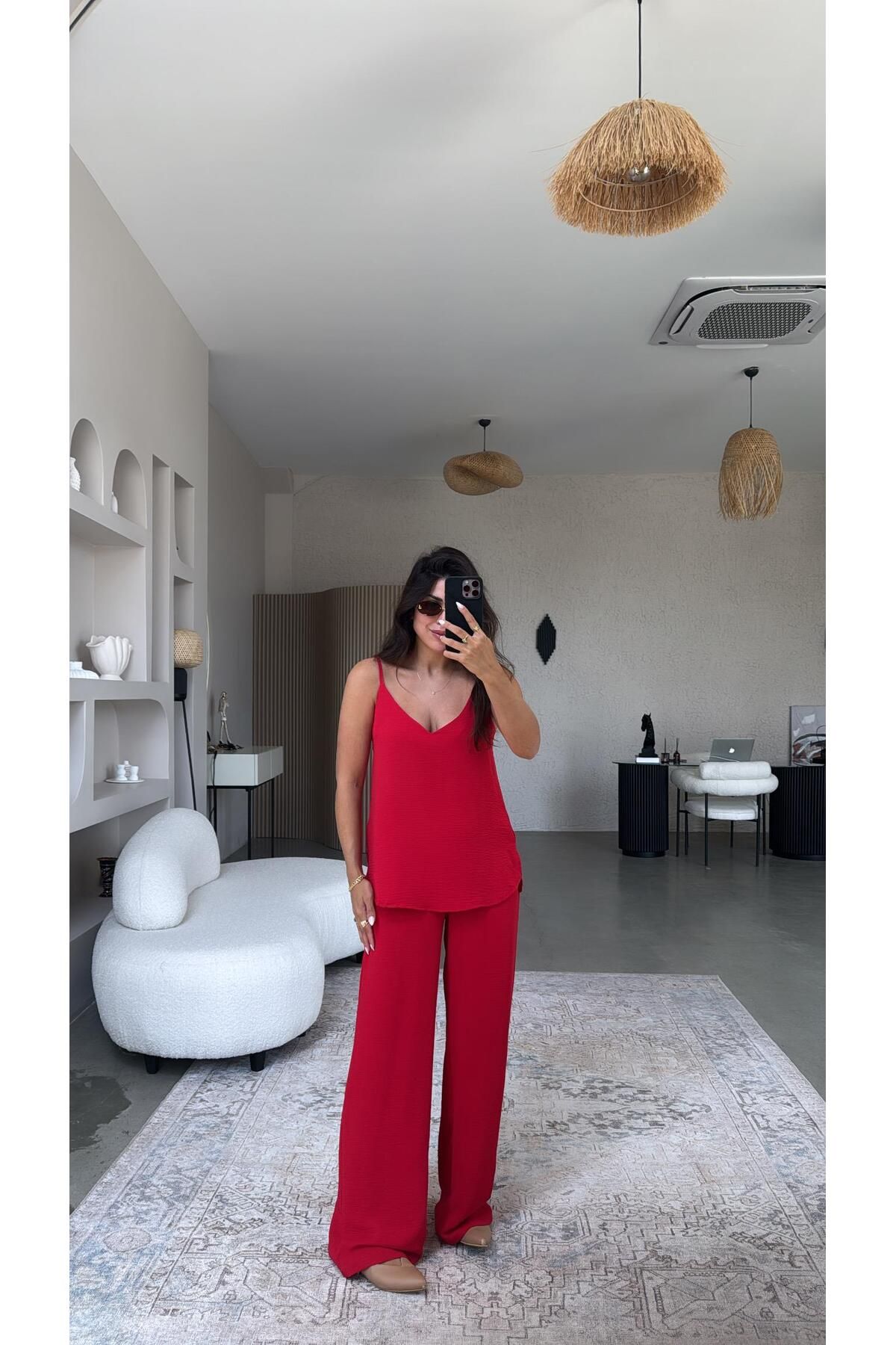 Buket Teke Kırmızı İp Askılı Basic Tiril Takım