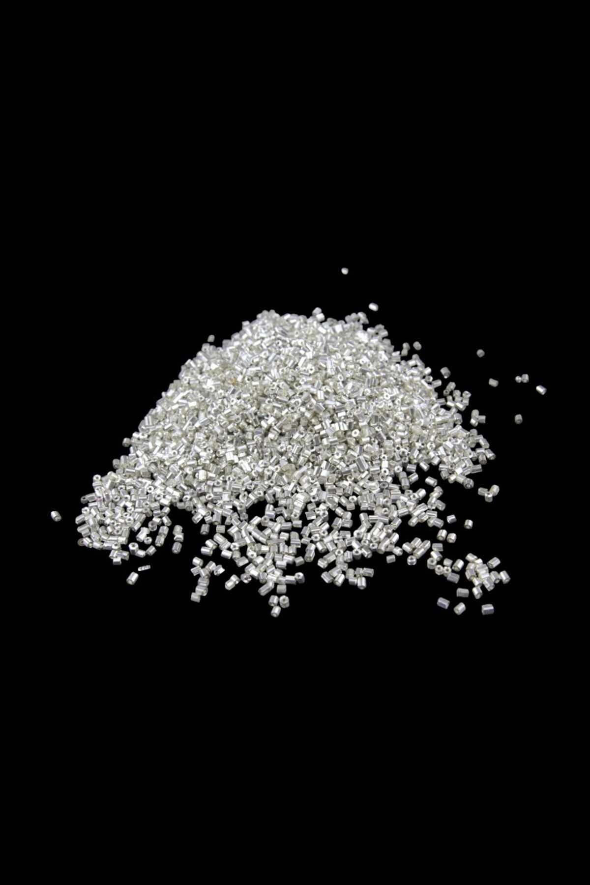 Serhat Aksesuar ve El İşçilik Gümüş Kaplama 4x2 mm Büyük Kesme Boncuk 50 Gr