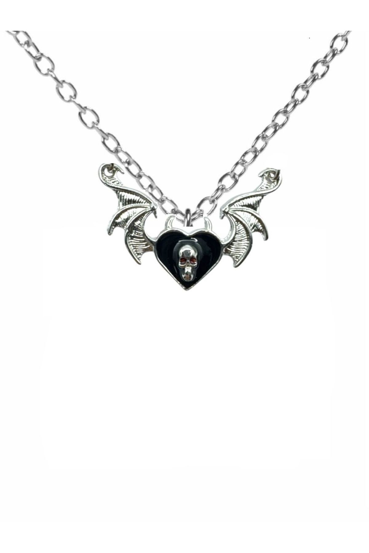Herşey Nota Yarasa Kanatlı Skull Heart Unisex Gotik Kolye – Karanlık Aşkın ve Asi Ruhun Simgesi