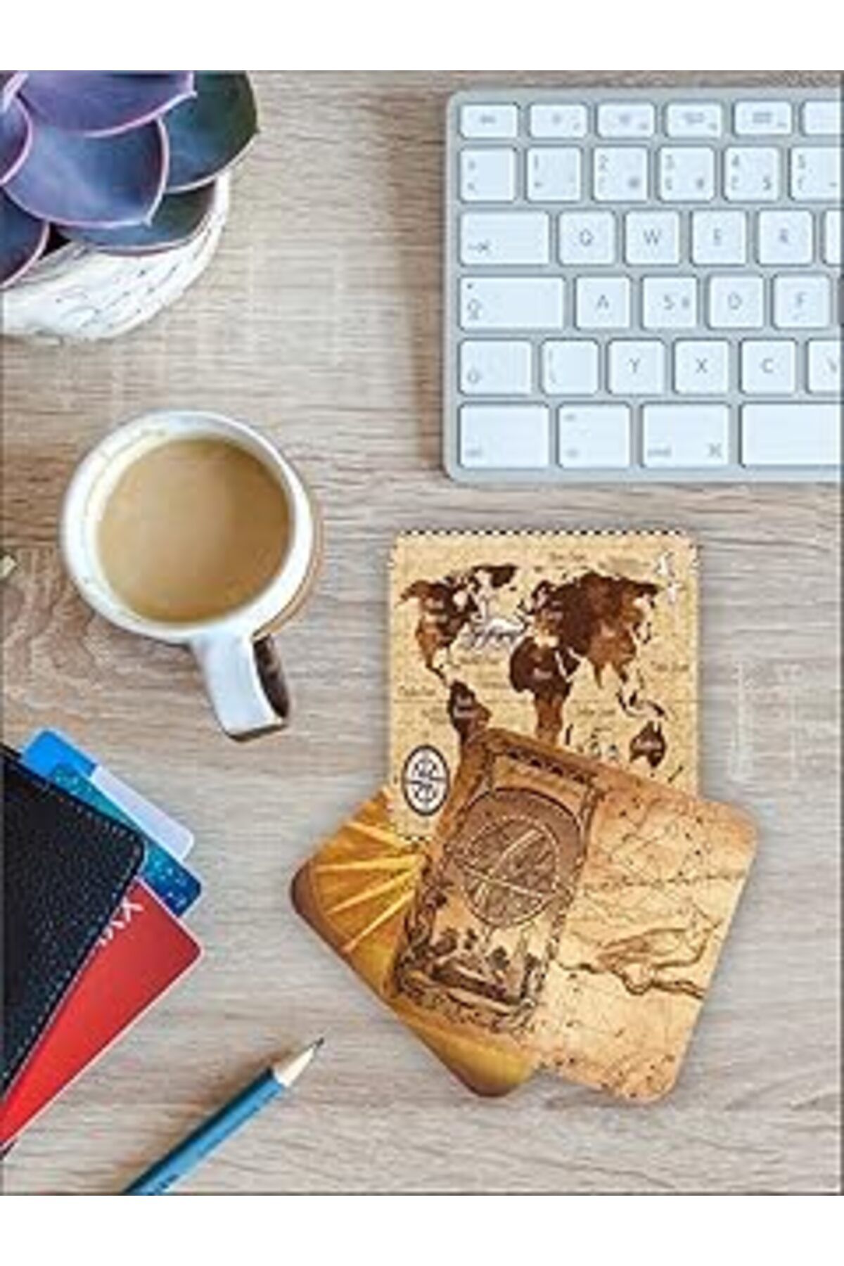ASİTAN Karbonsoft Dünya Haritası Temalı Ahşap Bardak Altlığı Ahşap Baskılı Altlık 6'Lı Set (9 X9Cm) Karbon