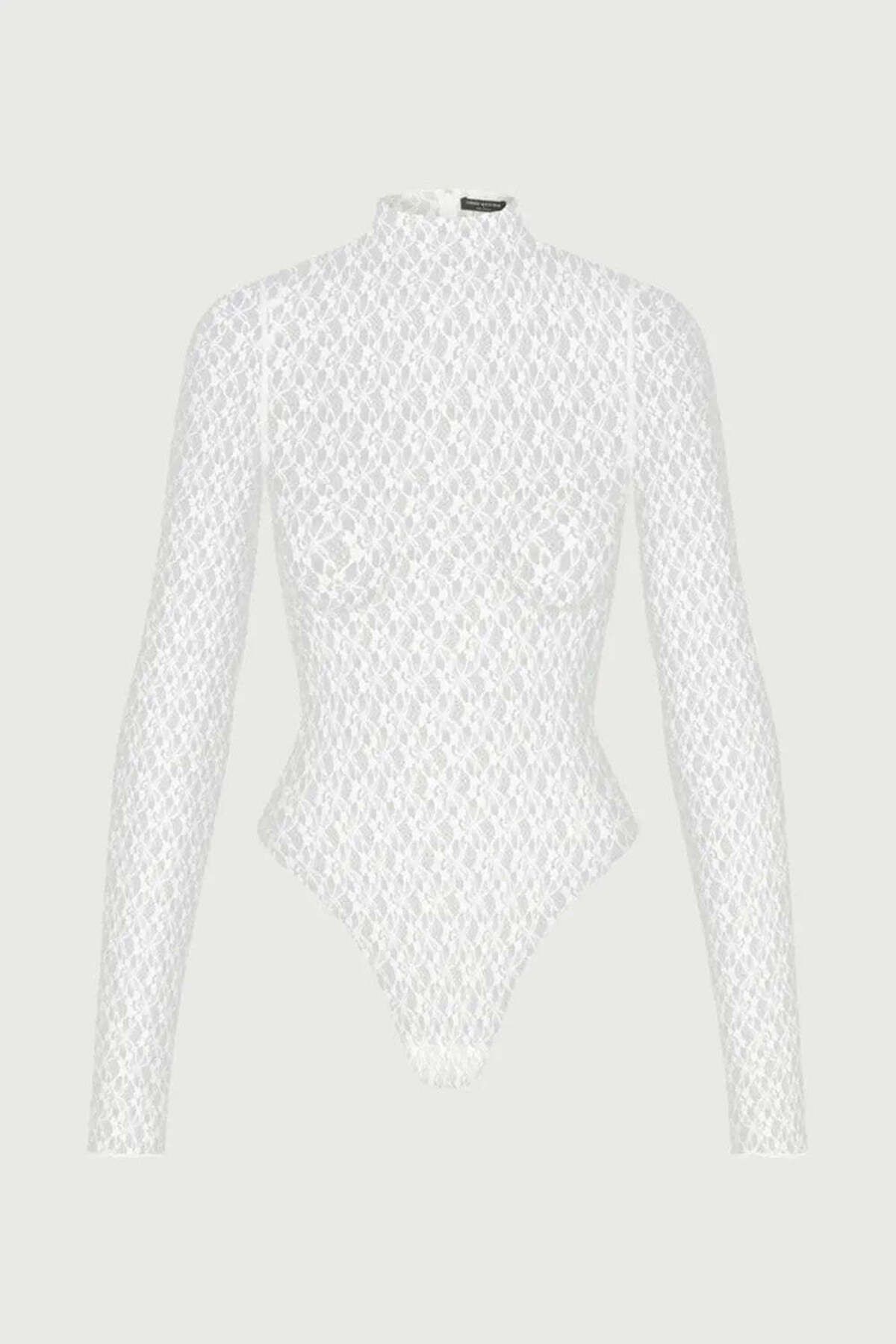 American Rag Cie Şık Lace Mockneck Bodysuit - Esnek Dantel Tasarımıyla Kadın Modası