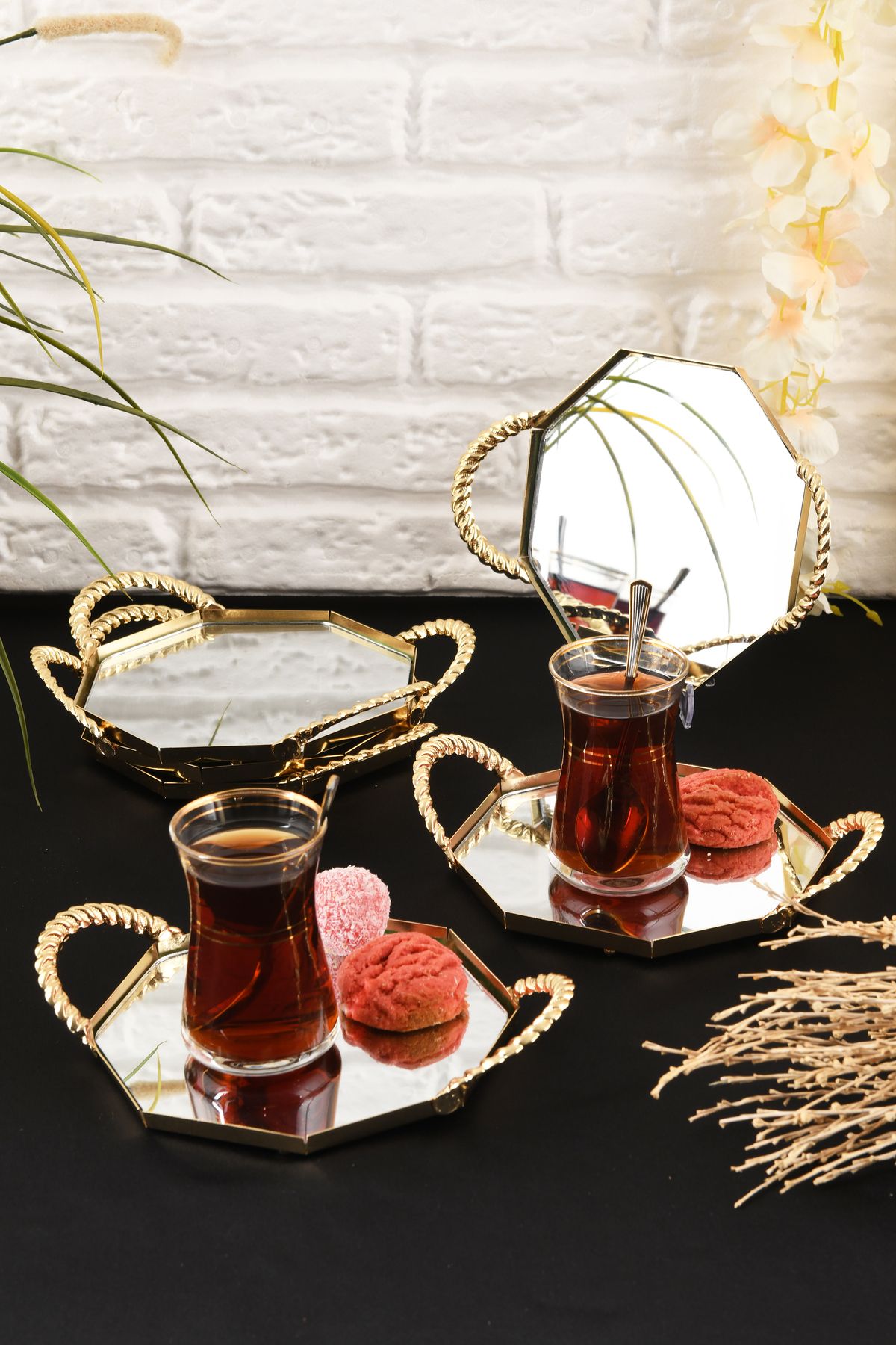 HELVACIOĞLU AKSESUAR 6 Adet Aynalı Kulplu Kahve Pasta, Kek, Baklava, Kurabiye, Çay Sunum Tepsisi 15 cm