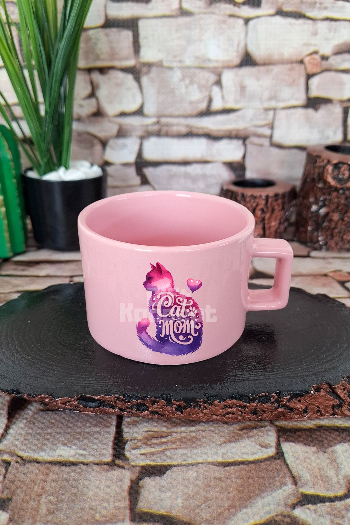 giftkonsept Cat Mom Temalı Kedi Annesi Kedisever Figürlü Kare Kulplu Fincan Pembe Kupa Bardak