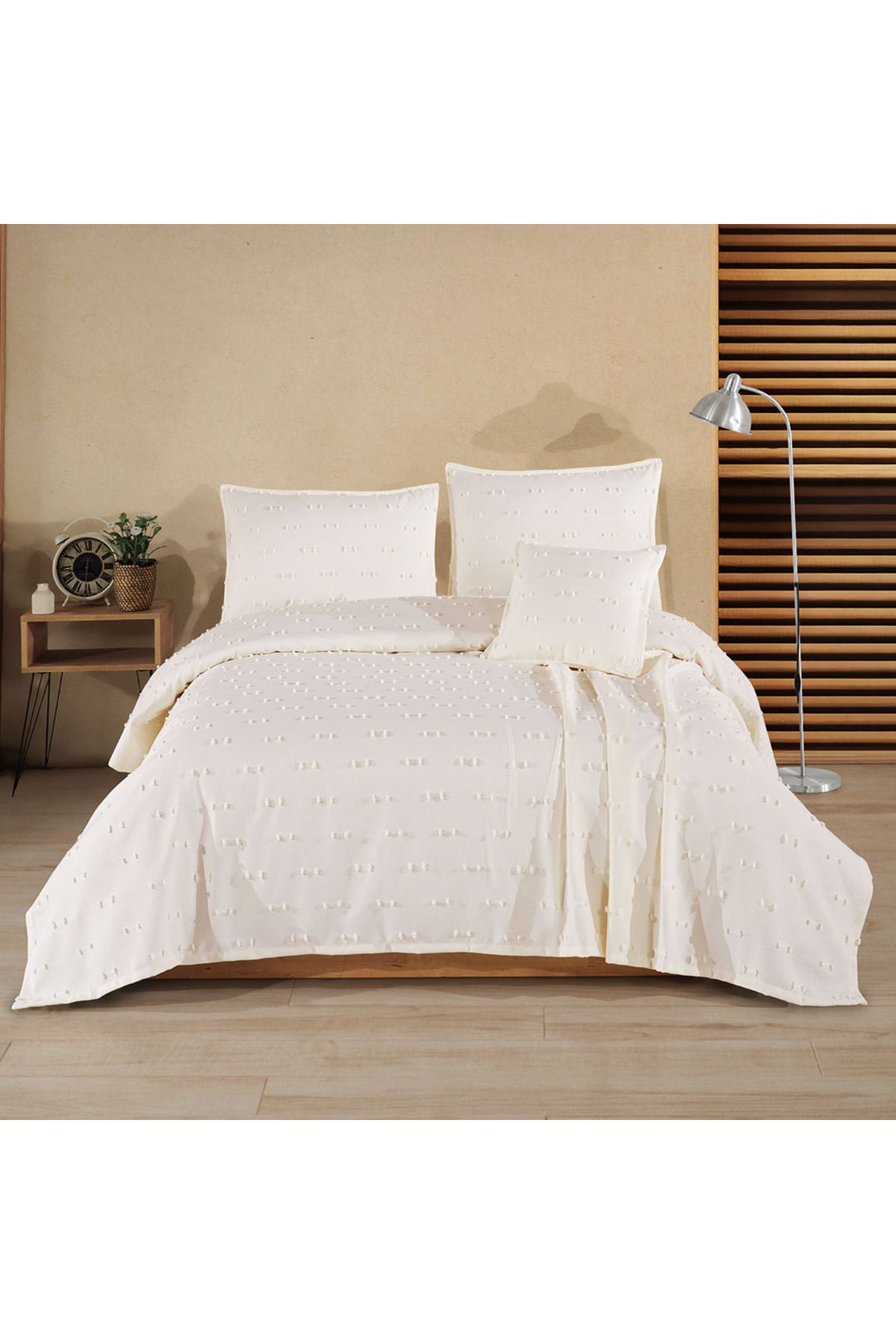 Lief Home Çift Kişilik Yatak Örtüsü Takımı 240x240 cm + 2 Yastık Kılıfı + 1 Kırlent Kılıfı
