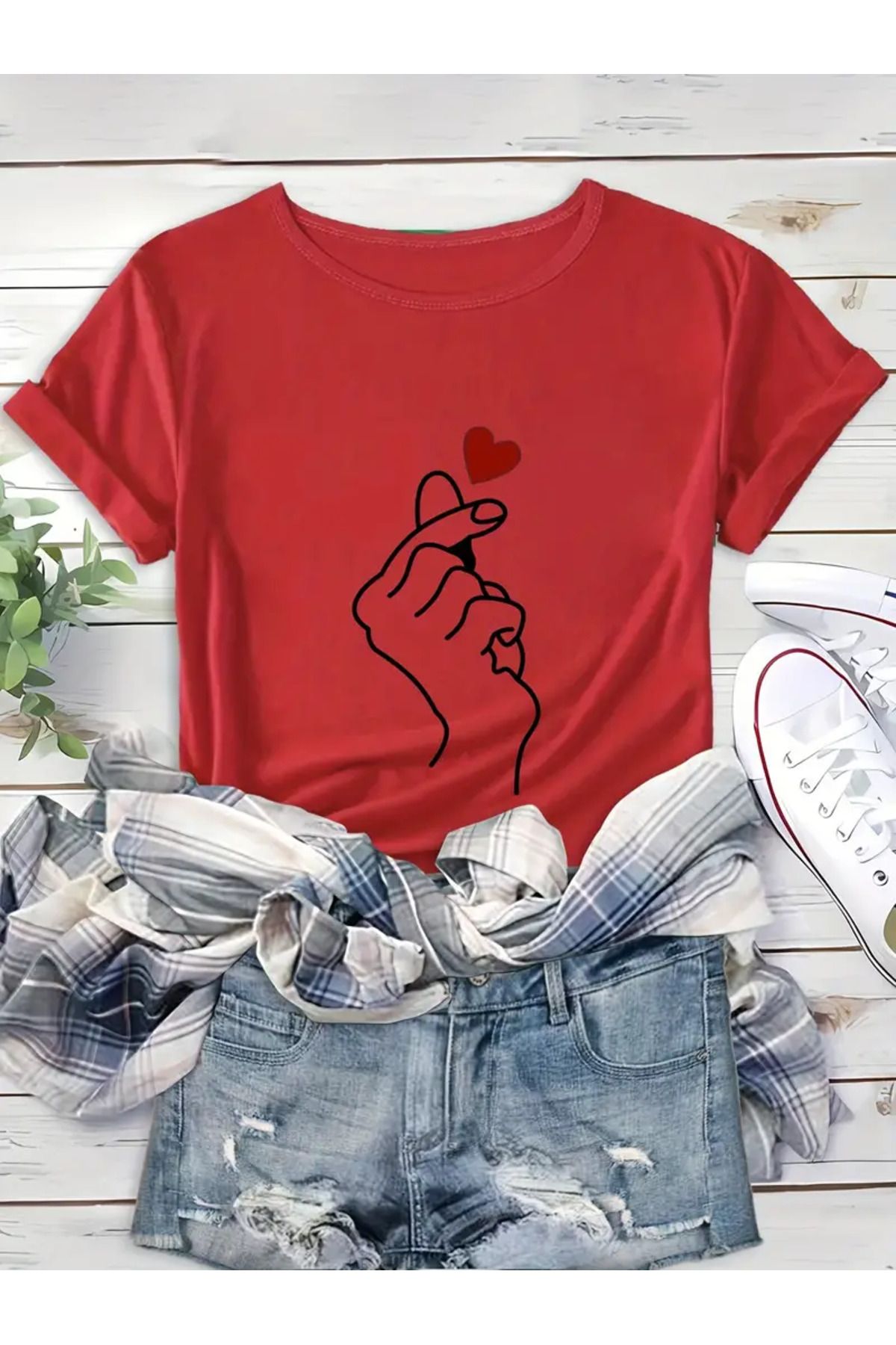 HOFFNUNG T SHIRT RED HEART AND FINGERS oversize