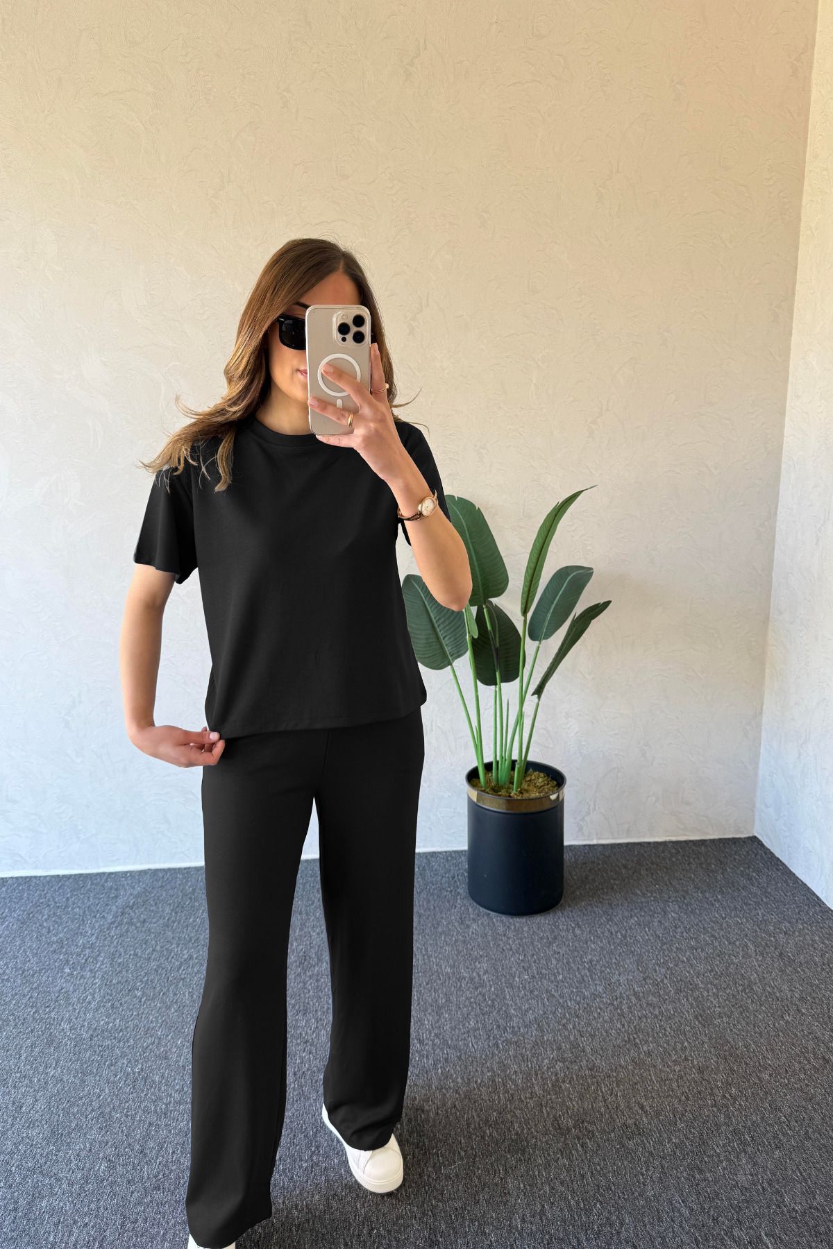 YAKAMEL Modal Kumaş Kısa Kollu T-Shirt & Pantolon Takımı