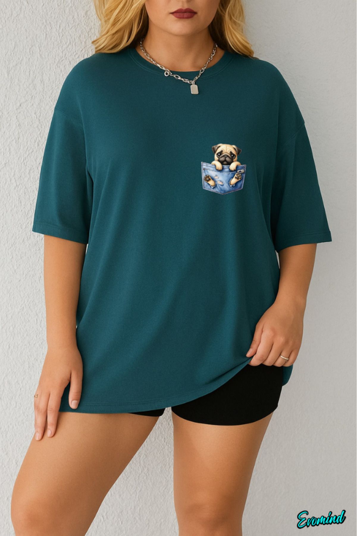 Evomind Büyük Beden Cepte Köpek Baskılı T-shirt