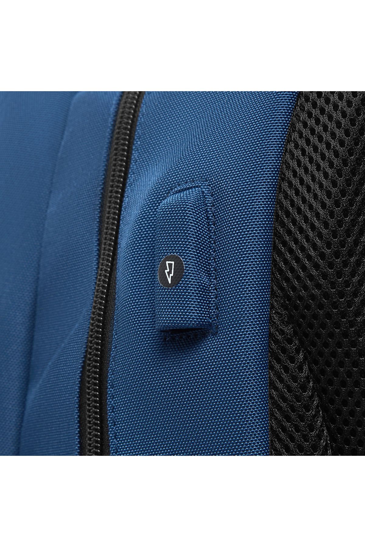 MUST-MUST Textured Backpack with Adjustable Shoulder Straps and Zip Closure - 32x19x42 cms 7