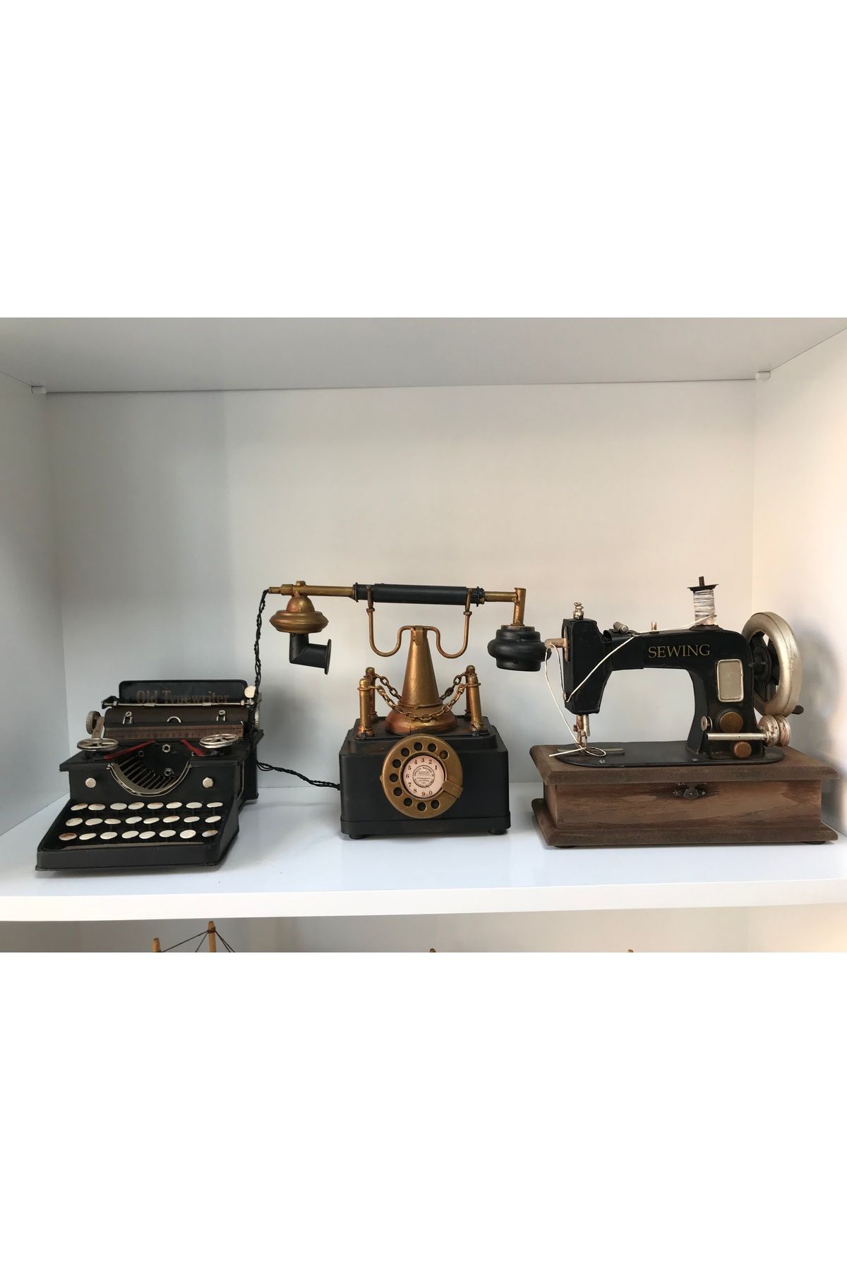 NOSTALJİM DEKORATİF METAL TELEFON, DEKORATİF METAL DAKTİLO KUMBARA, DEKORATİF METAL & TAHTA DİKİŞ MAKİNESİ