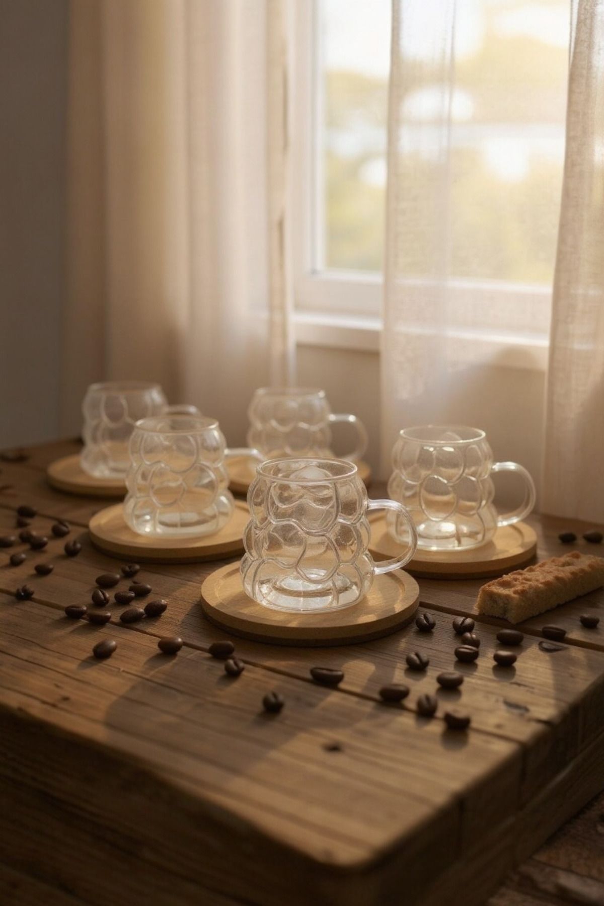 UCR HOME Kulplu Kahve Yanı Mini Üzüm Boncuk Bardak Sunum Bardağı ve Ahşap Altlık 6 lı Set 90 ml