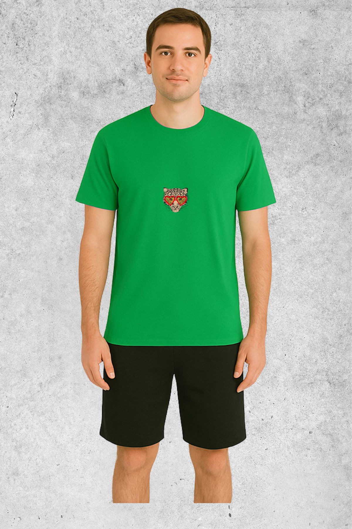 MOLICO Basic Unisex sıfır yaka kısa kollu GÖZLÜKLÜ LEOPAR BASKILI TSHİRT