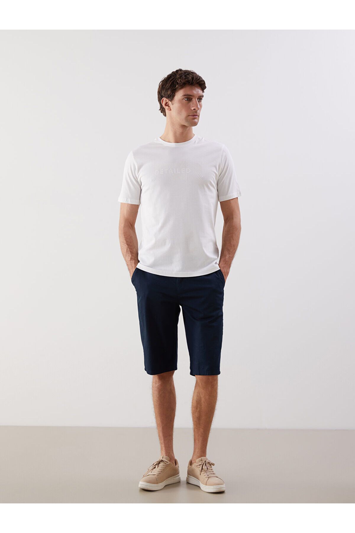 LC Waikiki Standart Kalıp Gabardin Erkek Şort