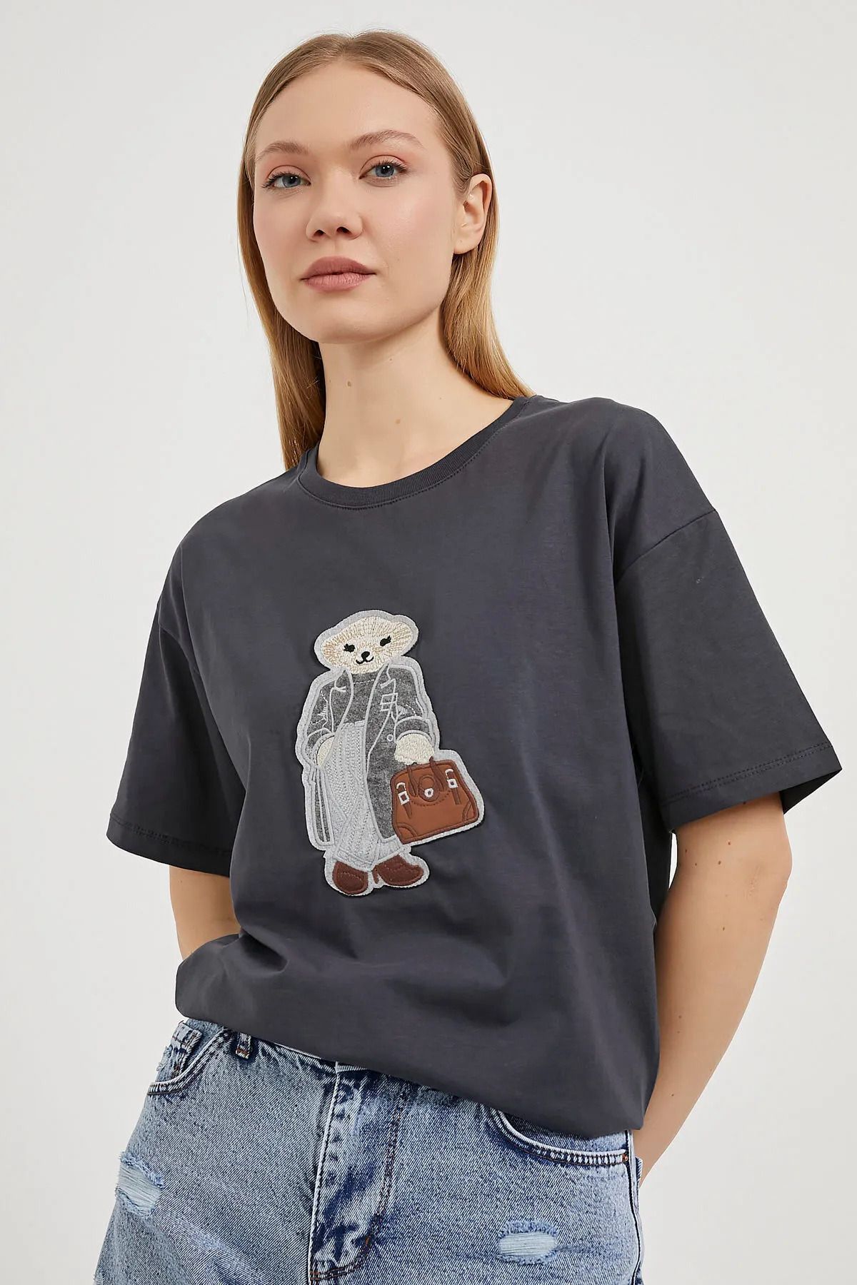 Aventien Ayıcık Nakışlı T-Shirt