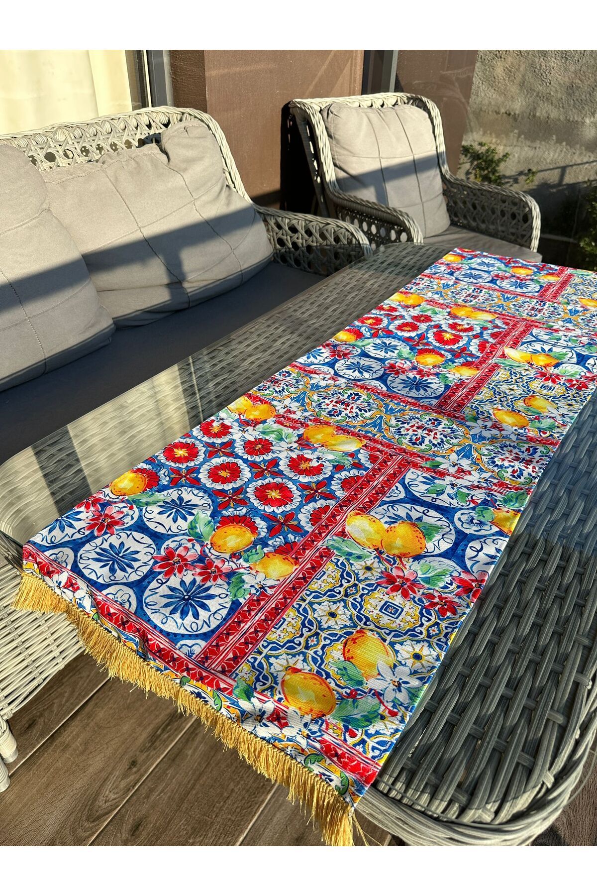Karam Home 135X43 cm Seramik Motifler ve Limon Baskılı Püsküllü Runner