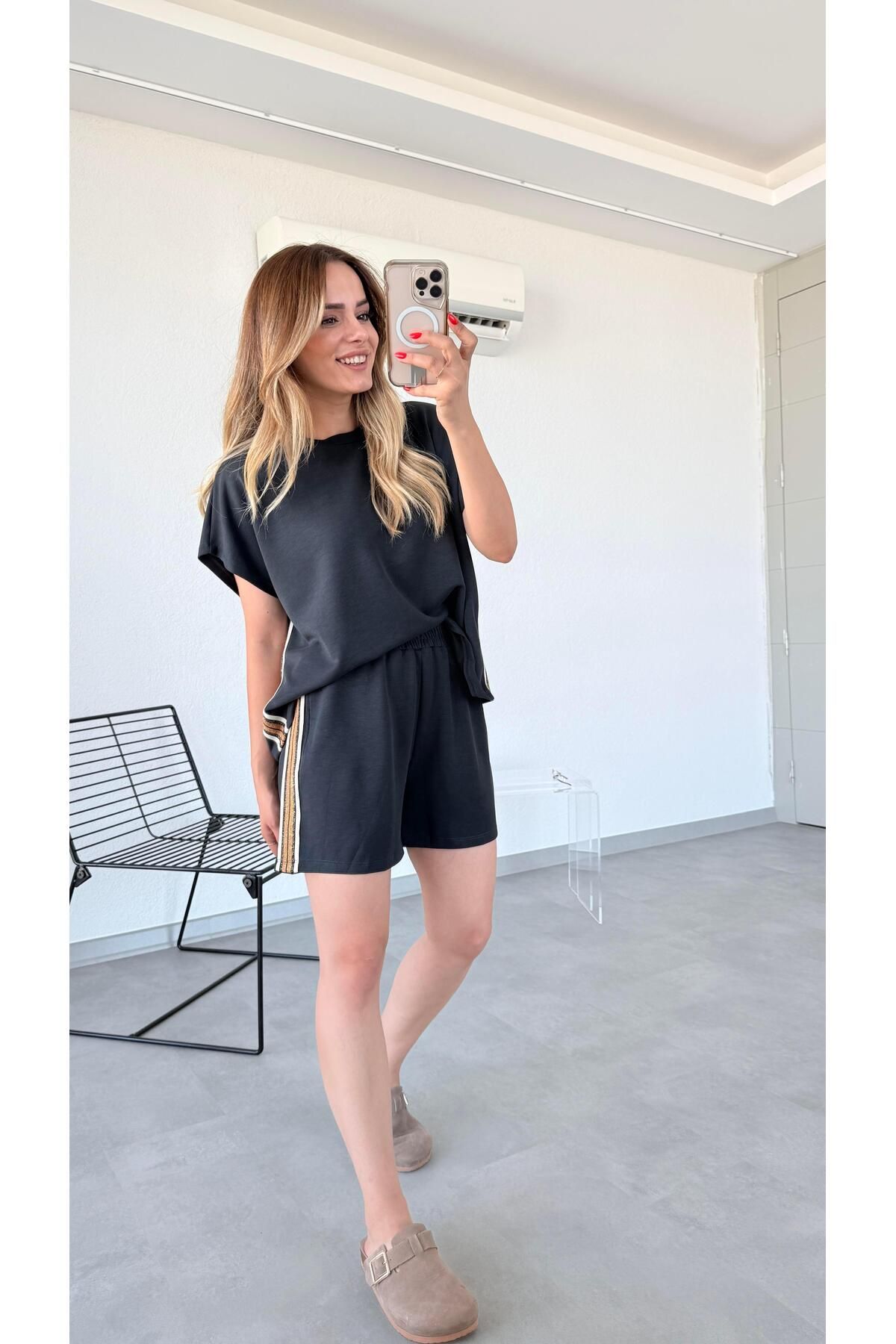 pelin yıldız butik Yanları Şeritli Şort Takım