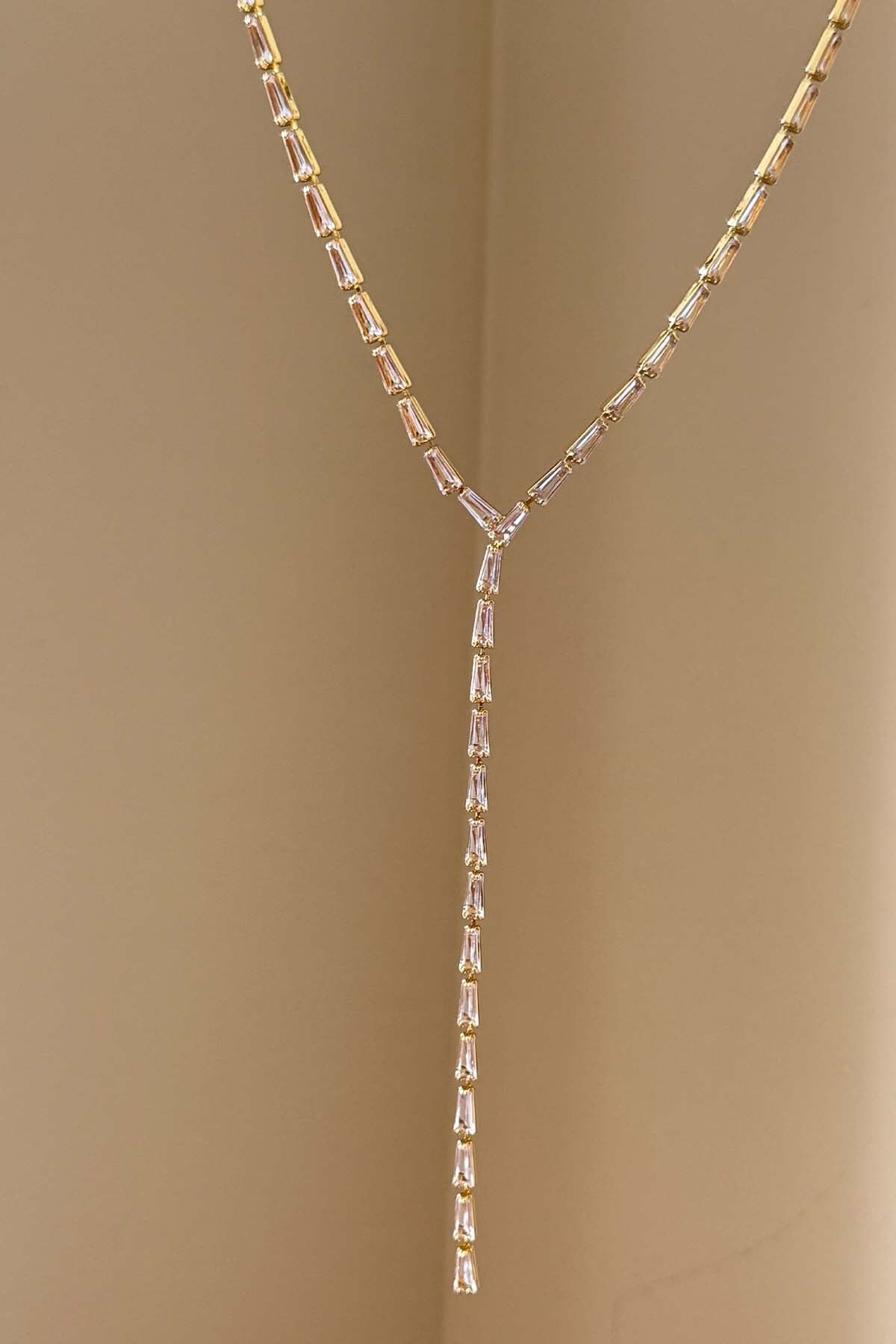 AMORE.İST STORE İthal Zirkon Baget Kolye