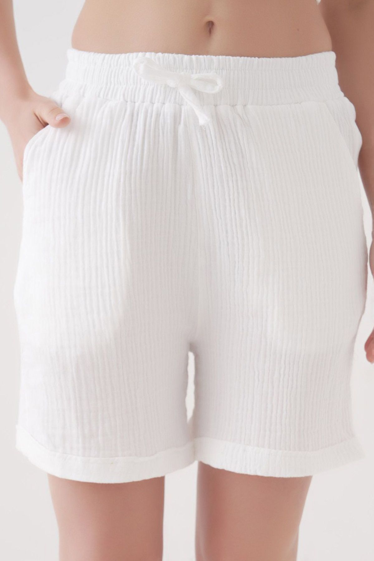 Ottawe Regular Fit Rahat Kesim İp Büzgülü ve Lastikli Belli Çift Cepli Casual Yumuşak Pamuklu Şort