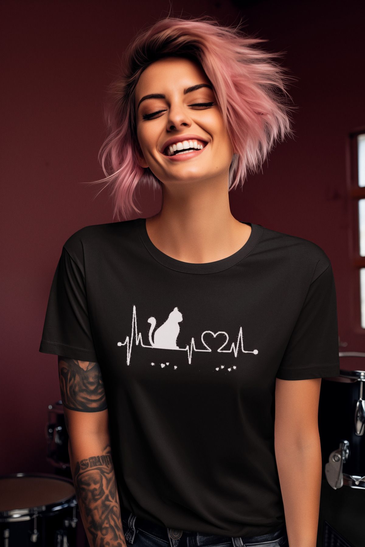 MAGORS STIL-X CAT MOM TEMALI KALP ATIŞIM KEDİLER BASKILI BİSİKLET YAKA KADIN TSHIRT